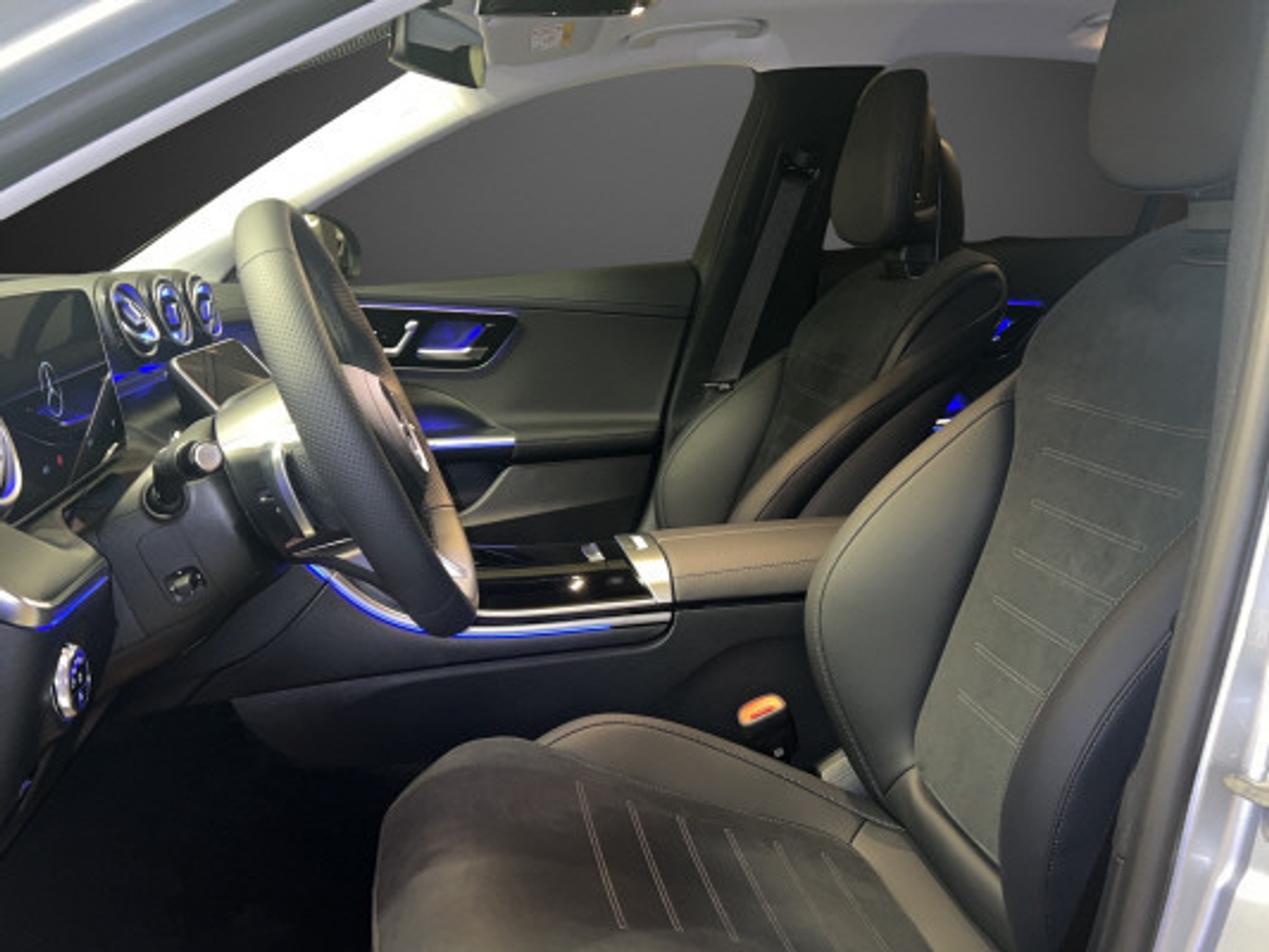 listing desktop thumbnail image 6