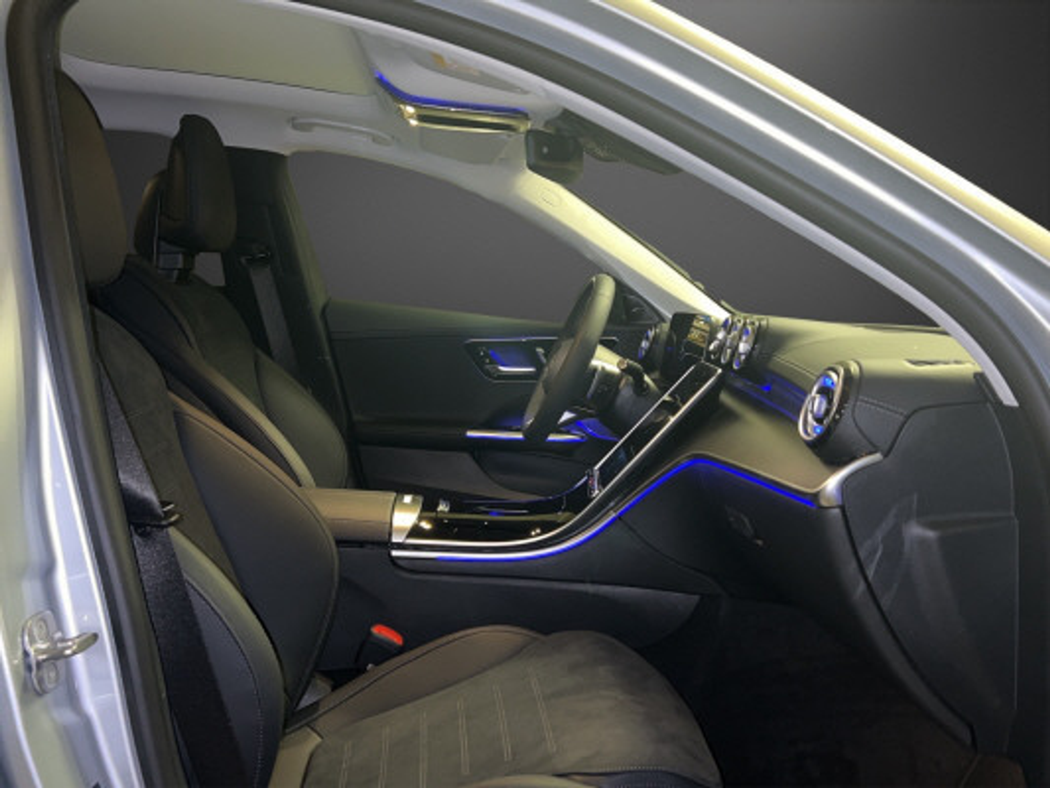 listing desktop thumbnail image 7