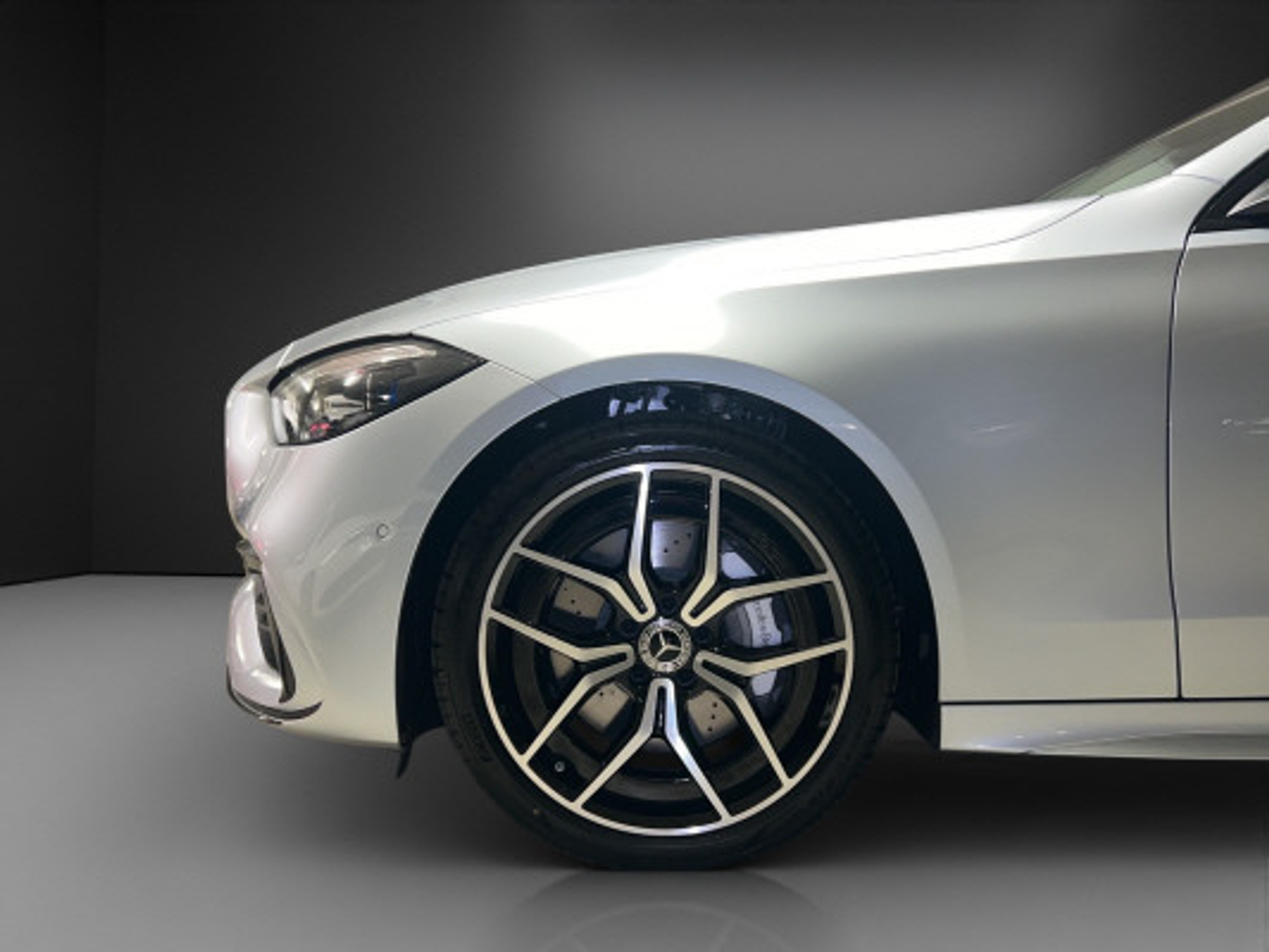 listing desktop thumbnail image 5