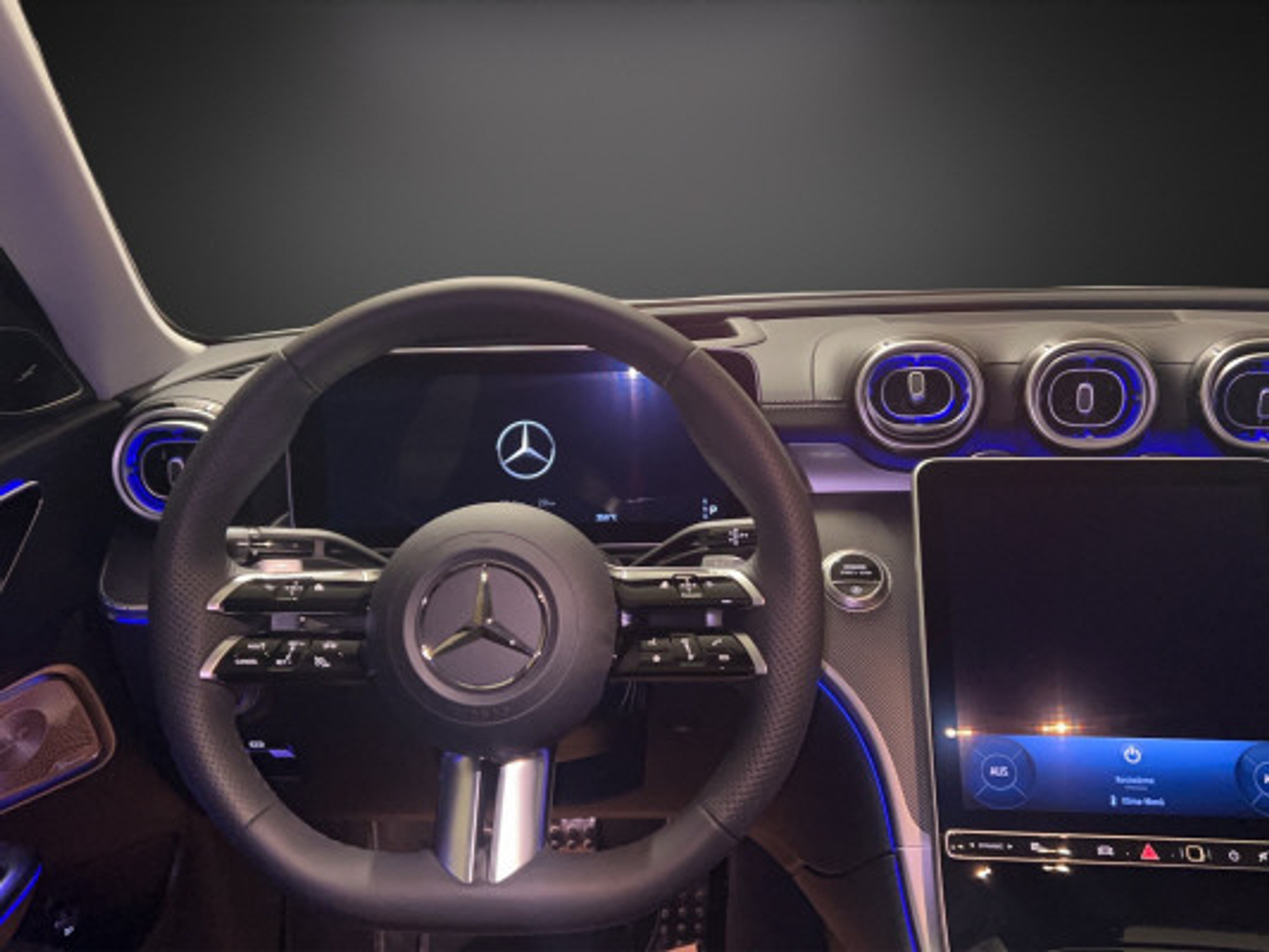 listing desktop thumbnail image 8