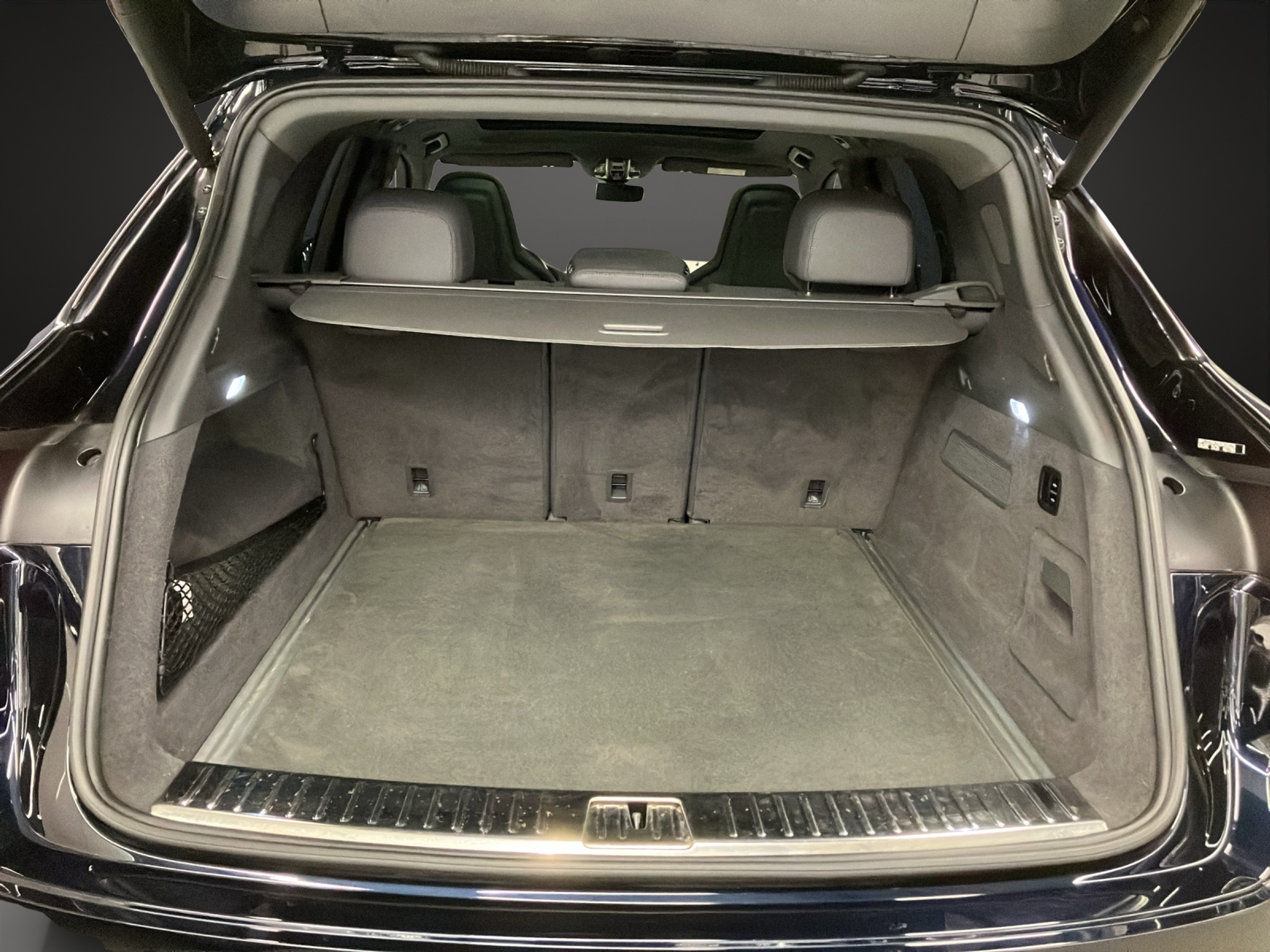 listing desktop thumbnail image 10