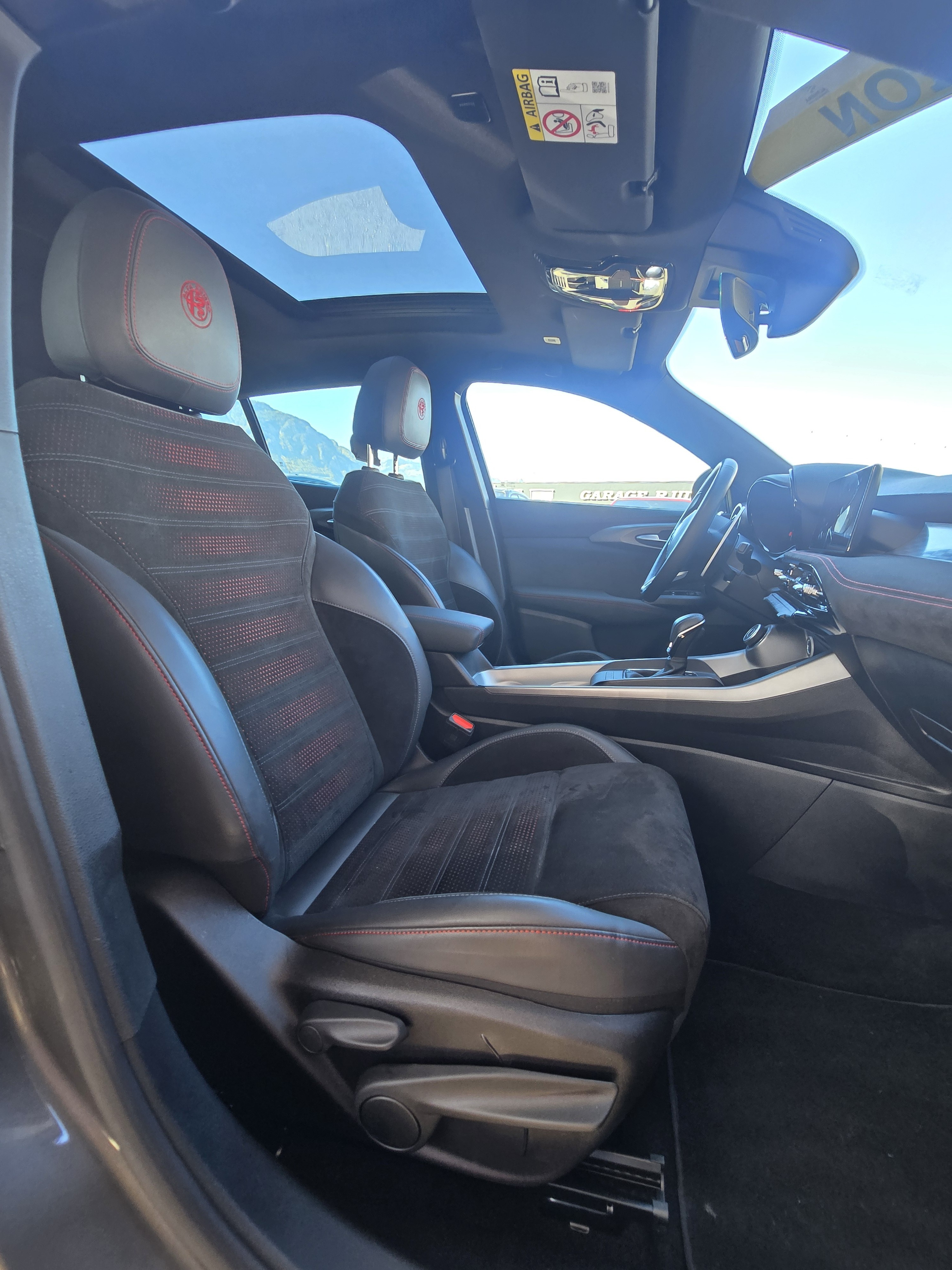 listing desktop thumbnail image 17