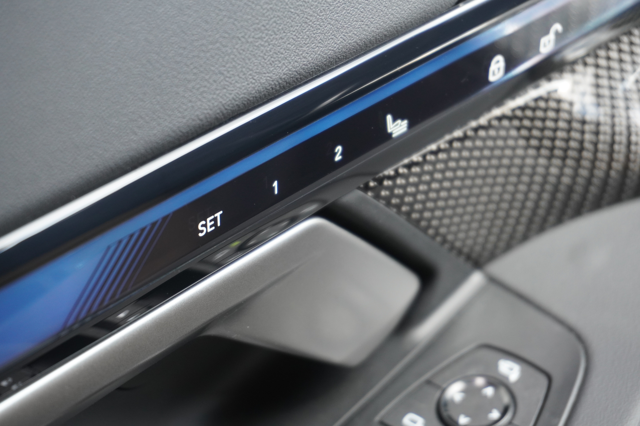 listing desktop thumbnail image 30