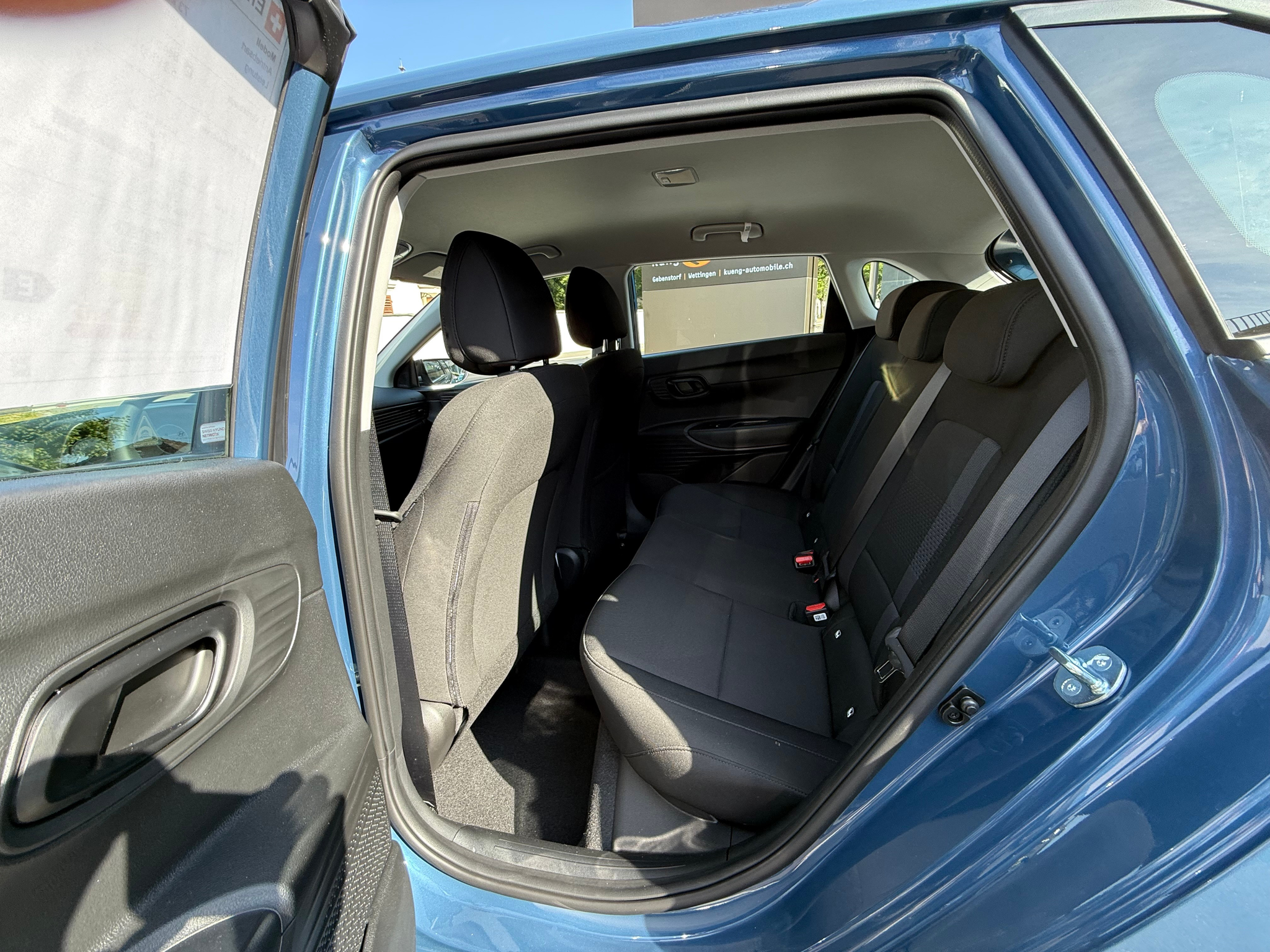 listing desktop thumbnail image 15