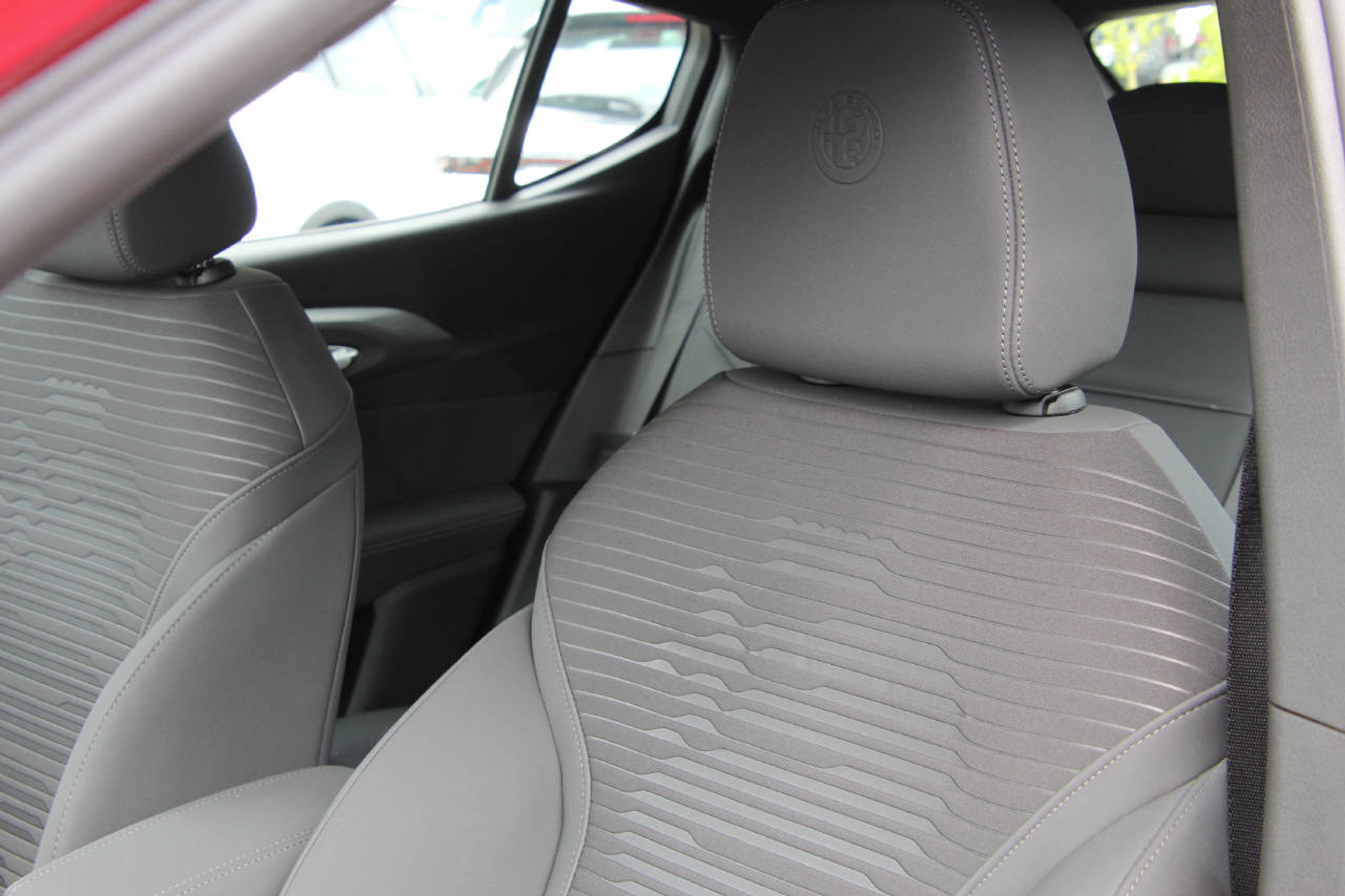 listing desktop thumbnail image 10