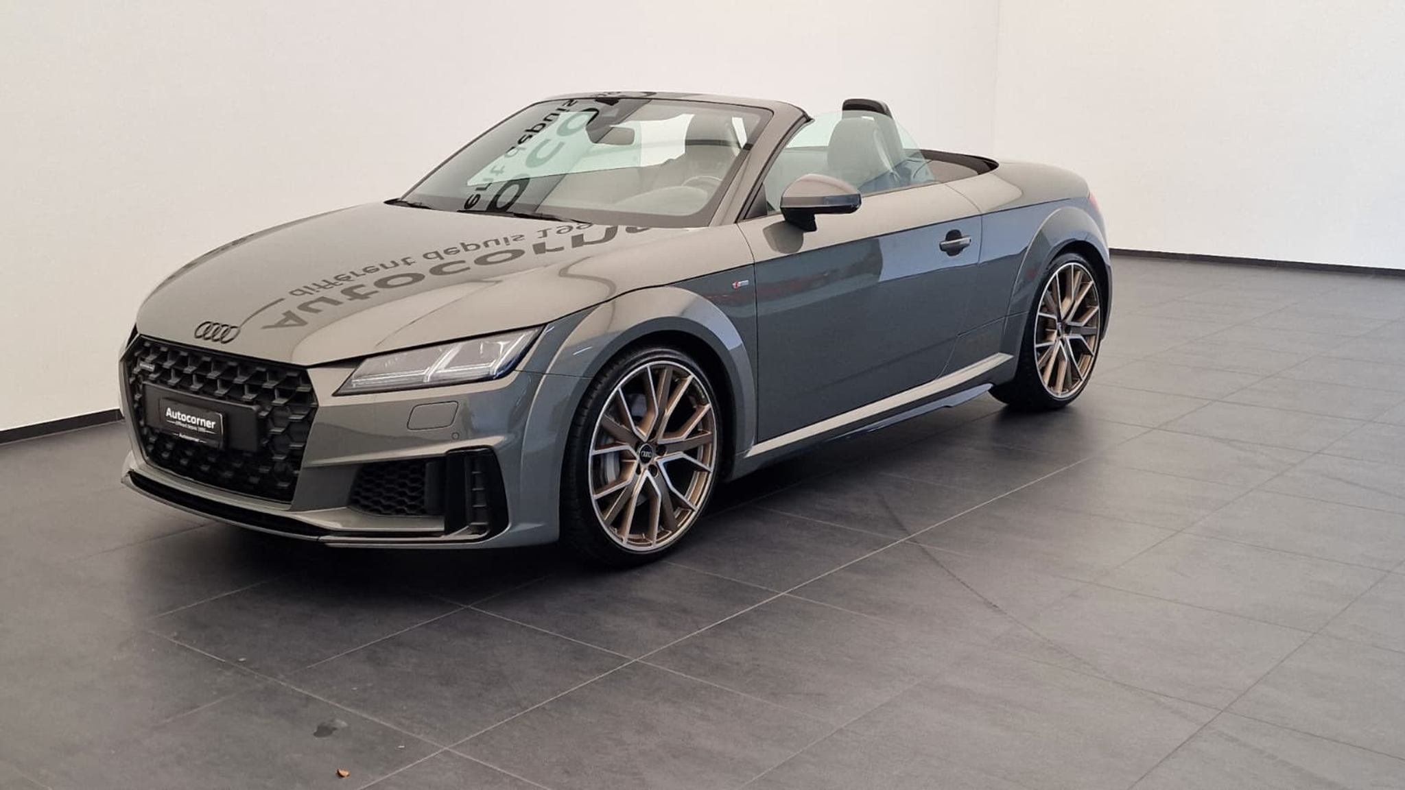 listing desktop thumbnail image 2