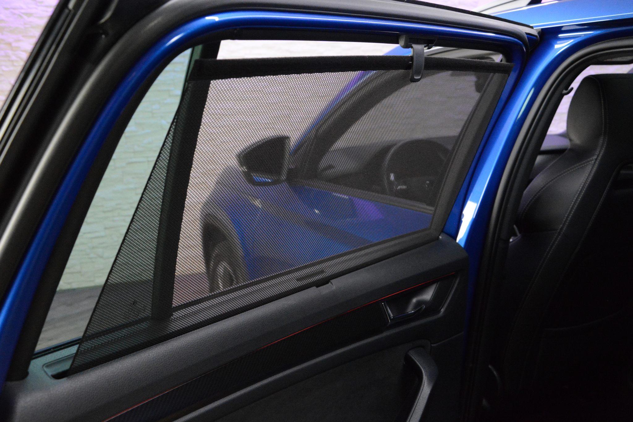 listing desktop thumbnail image 19