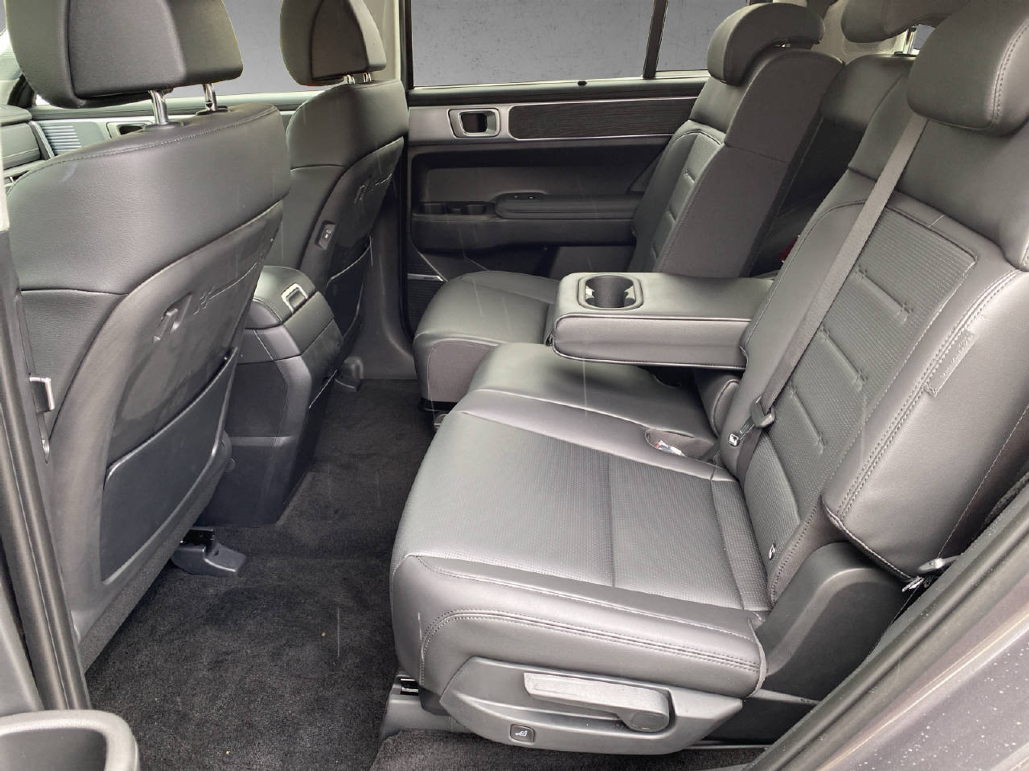 listing desktop thumbnail image 10