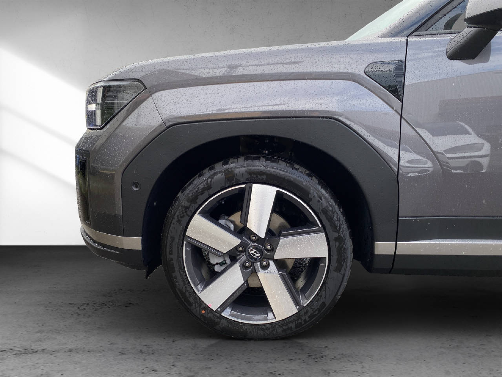 listing desktop thumbnail image 13