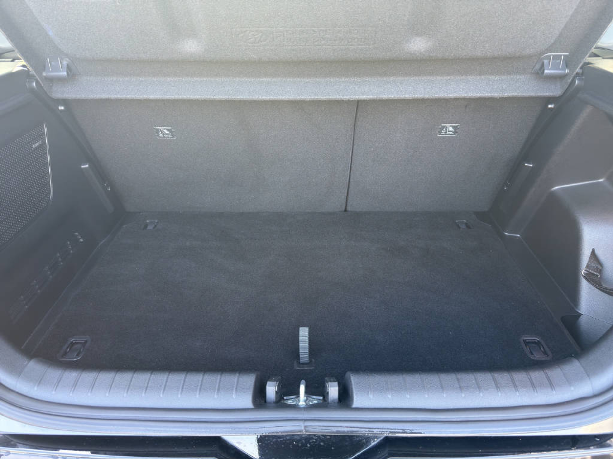 listing desktop thumbnail image 8