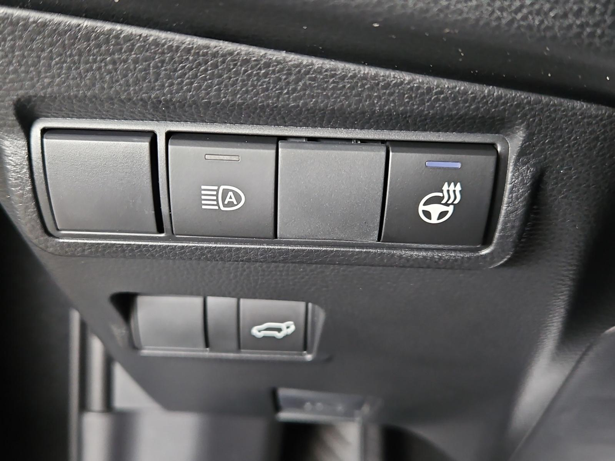 listing desktop thumbnail image 17