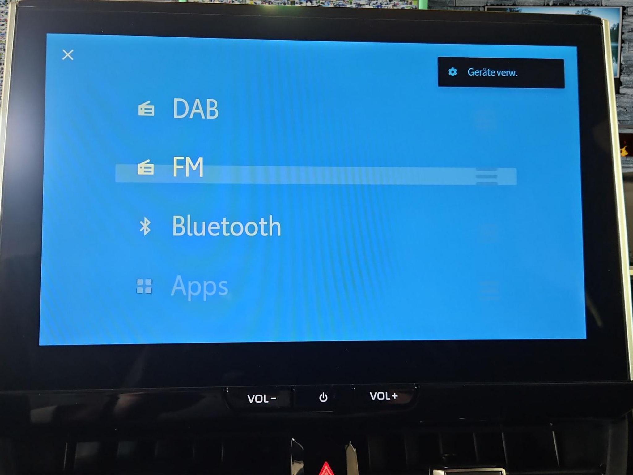 listing desktop thumbnail image 15