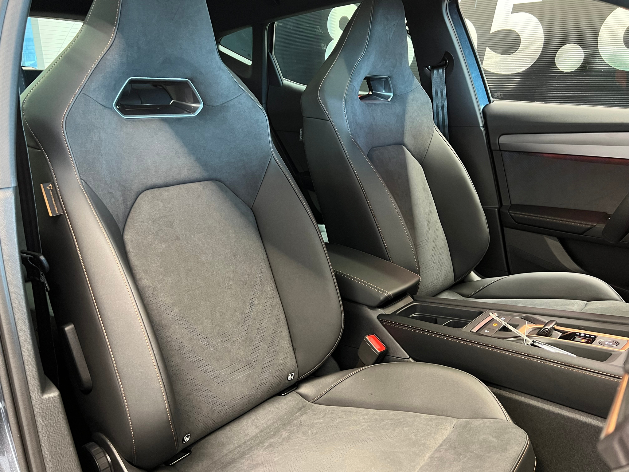 listing desktop thumbnail image 24