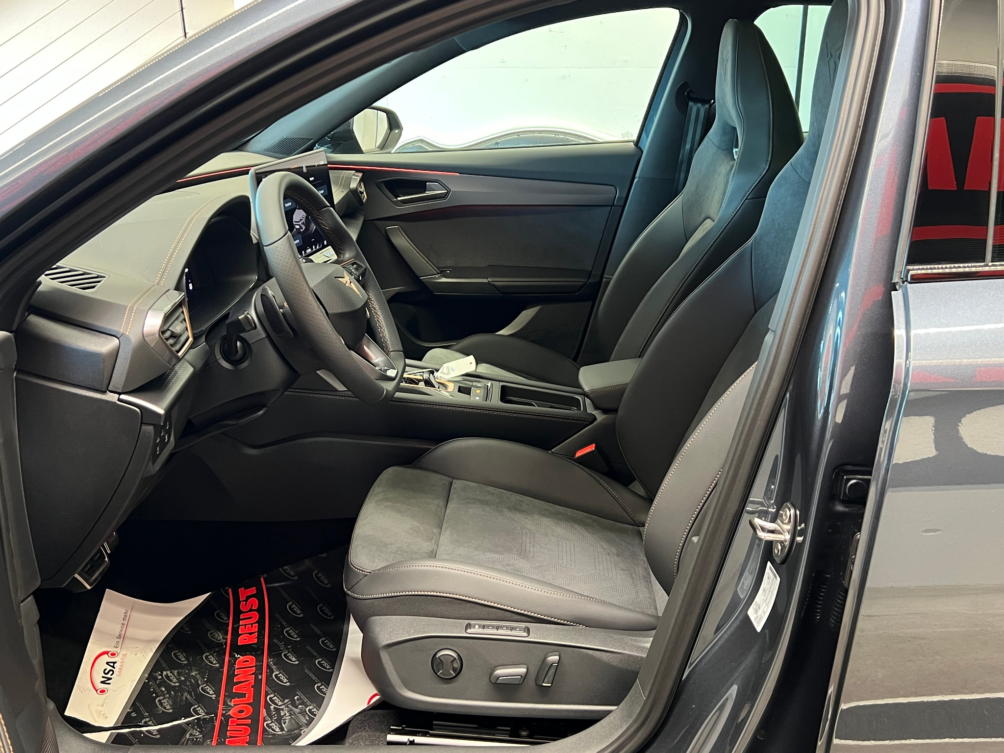 listing desktop thumbnail image 14