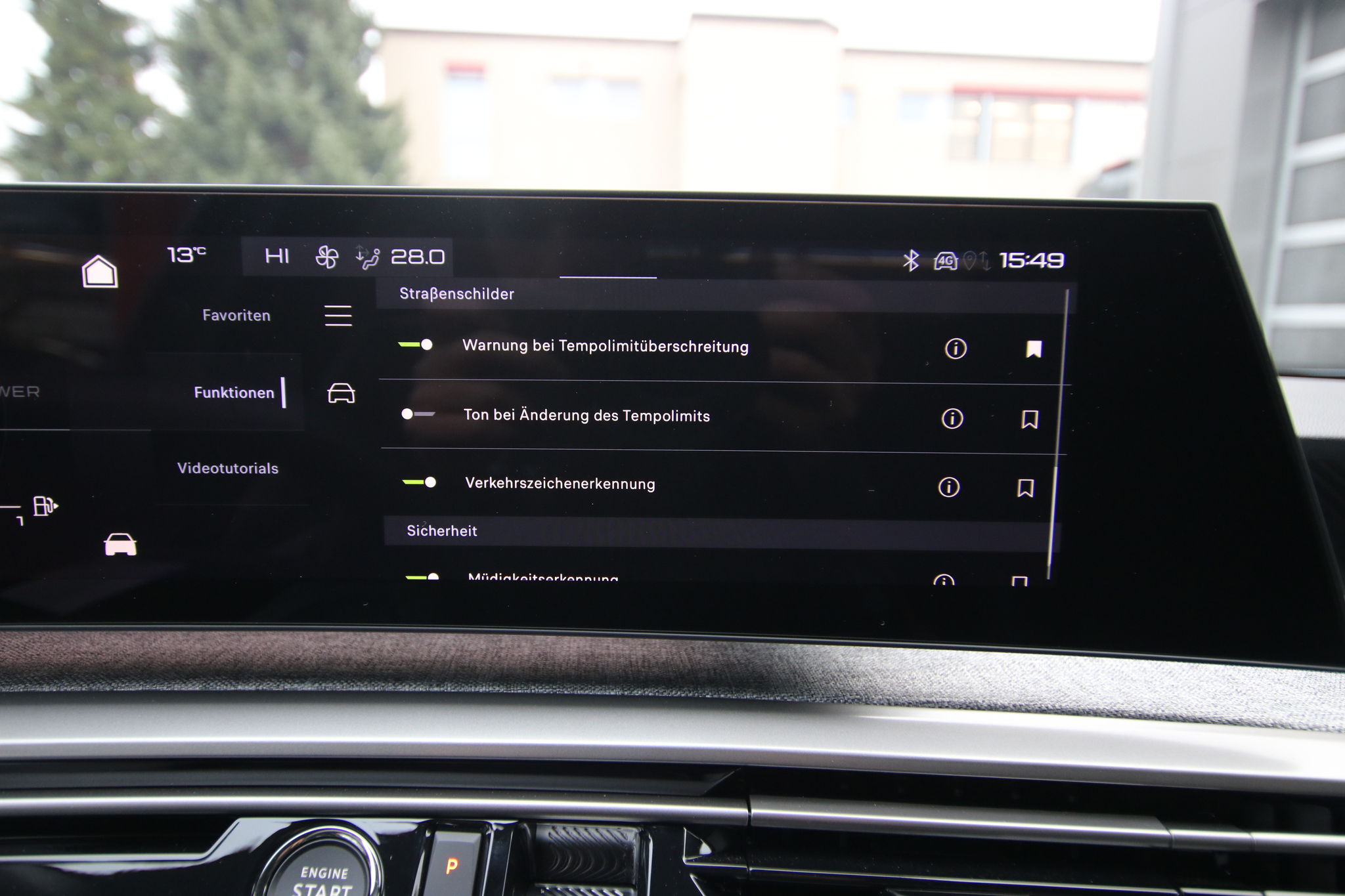 listing desktop thumbnail image 24