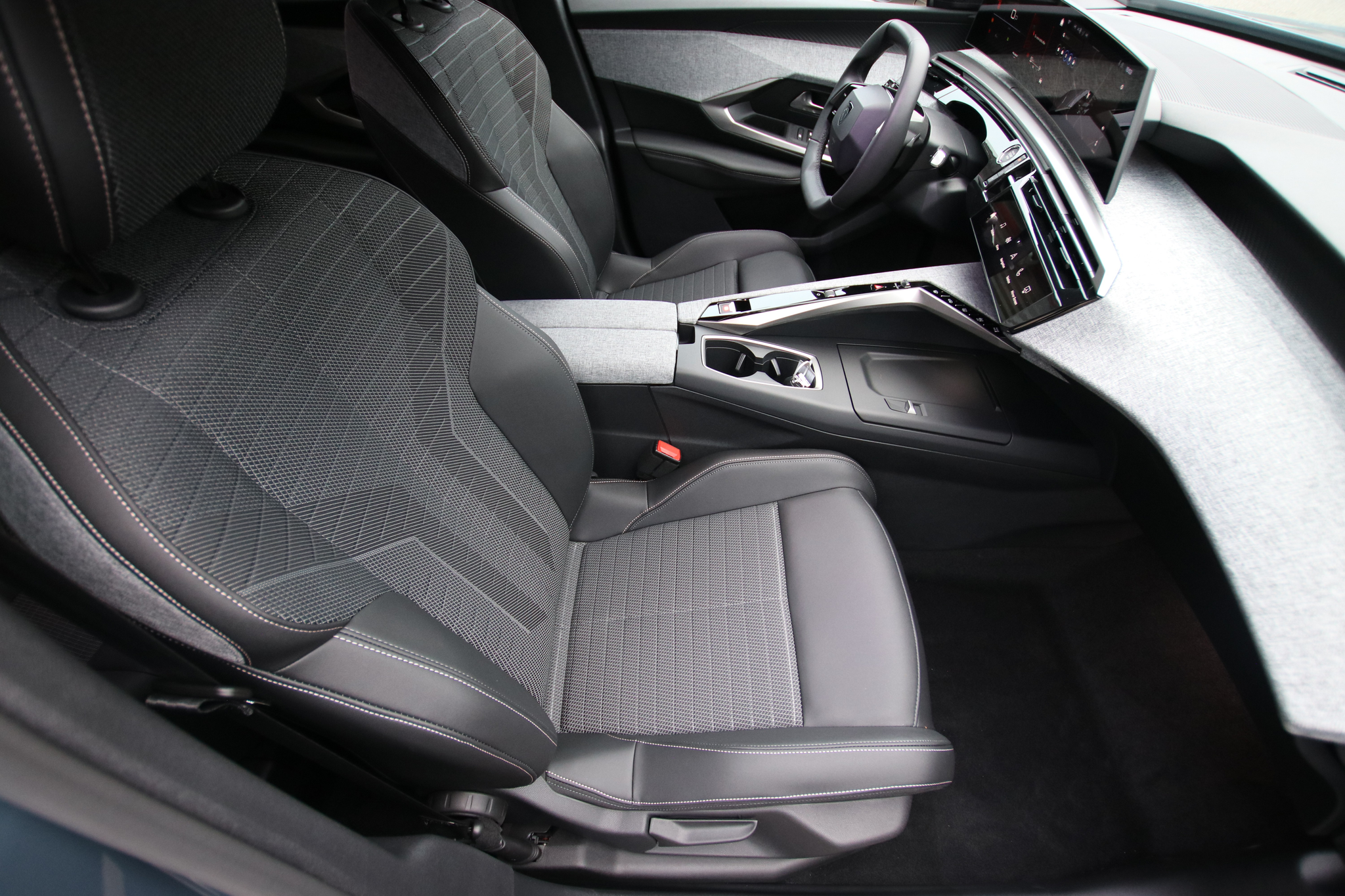 listing desktop thumbnail image 13