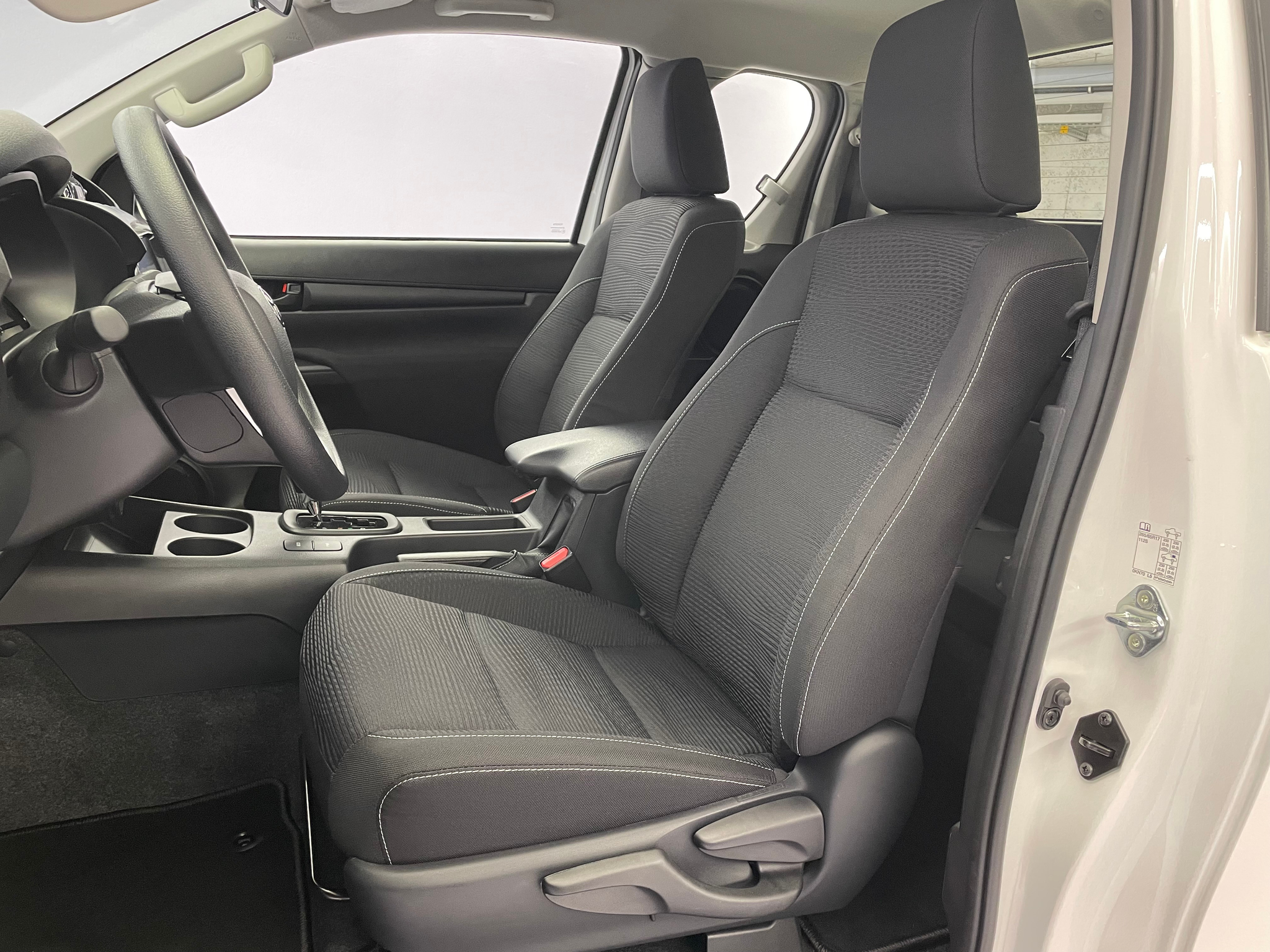 listing desktop thumbnail image 8