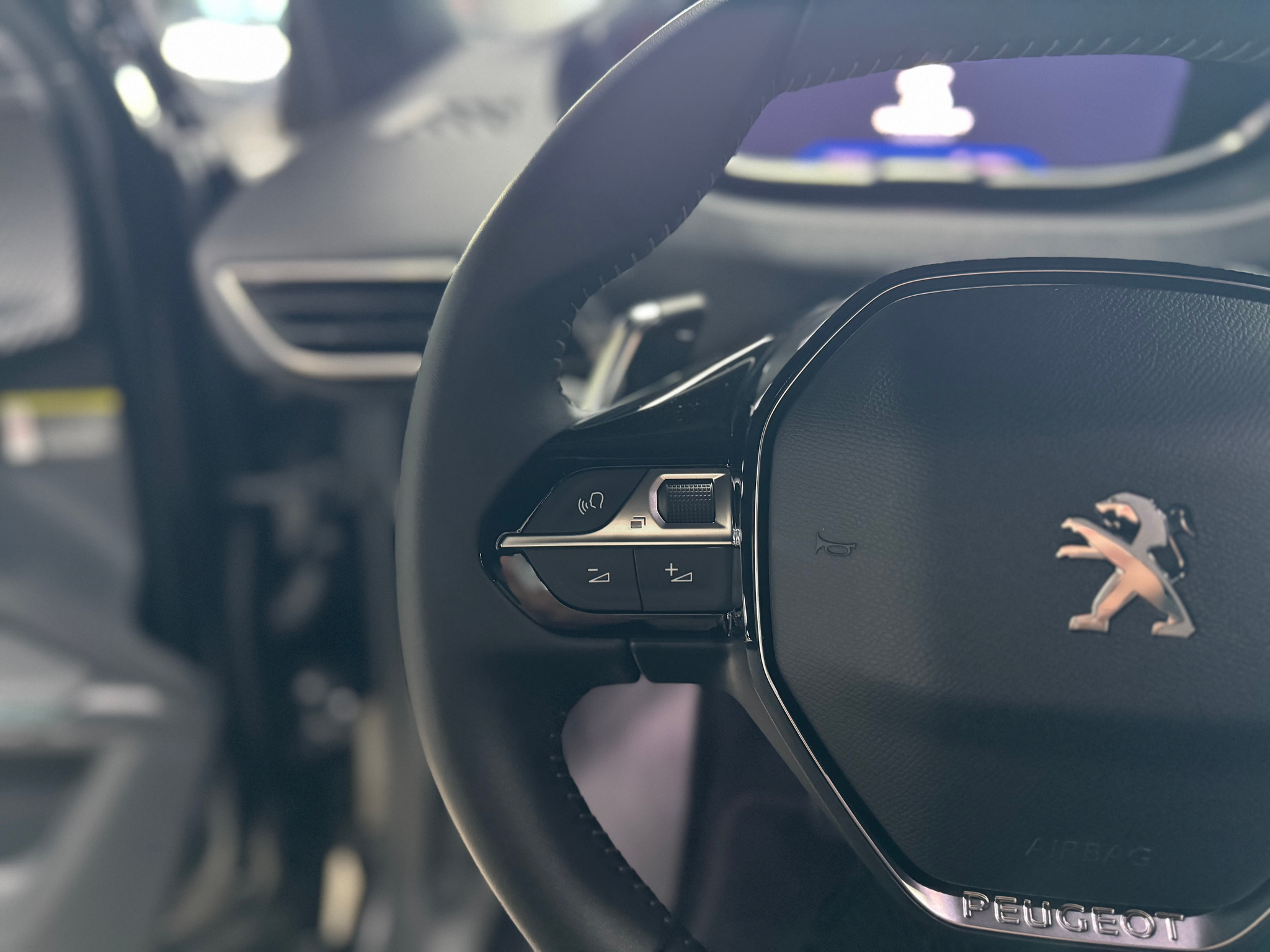 listing desktop thumbnail image 25