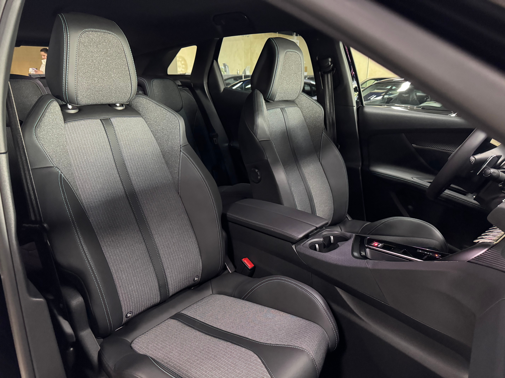 listing desktop thumbnail image 15