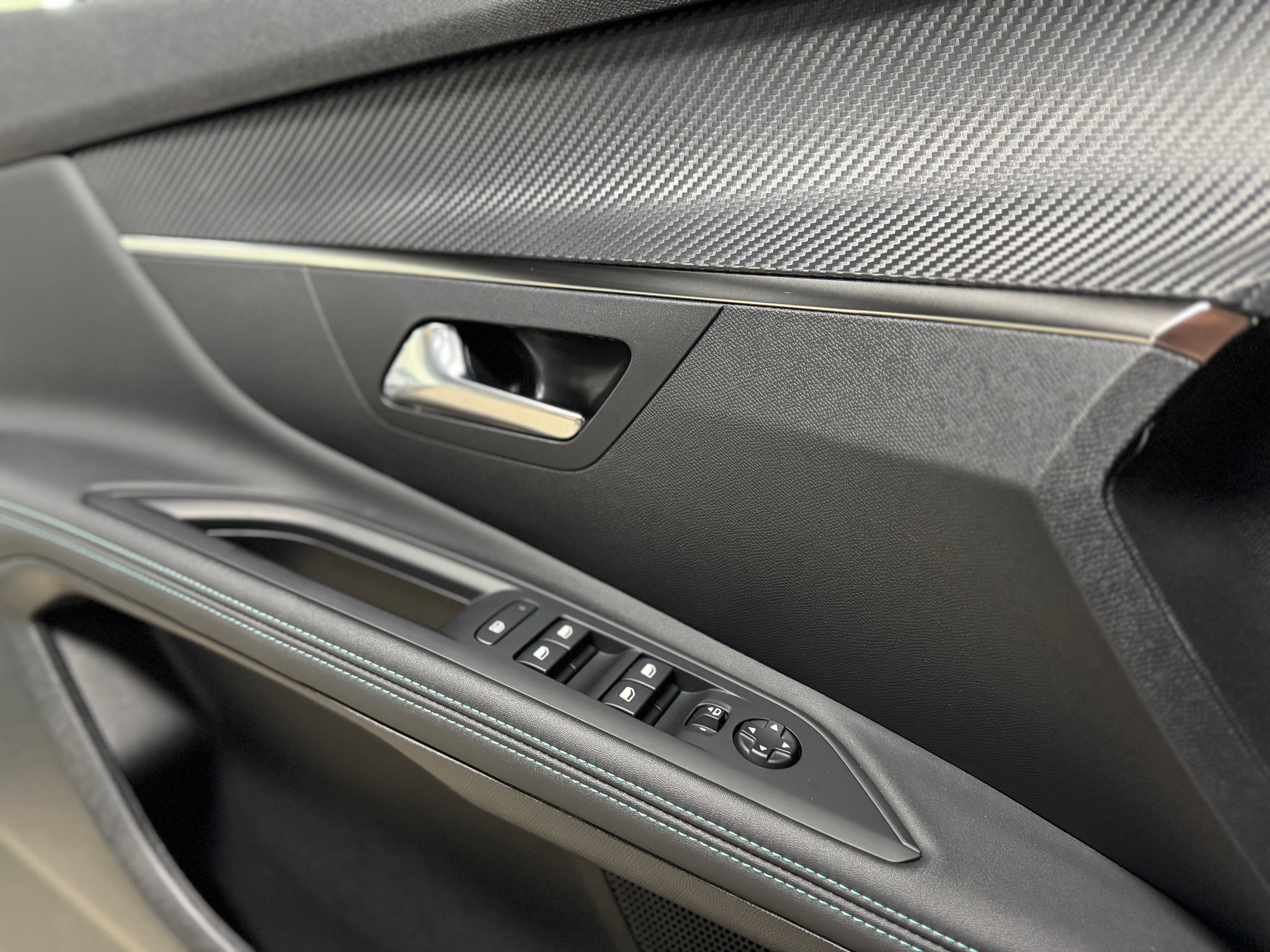 listing desktop thumbnail image 27