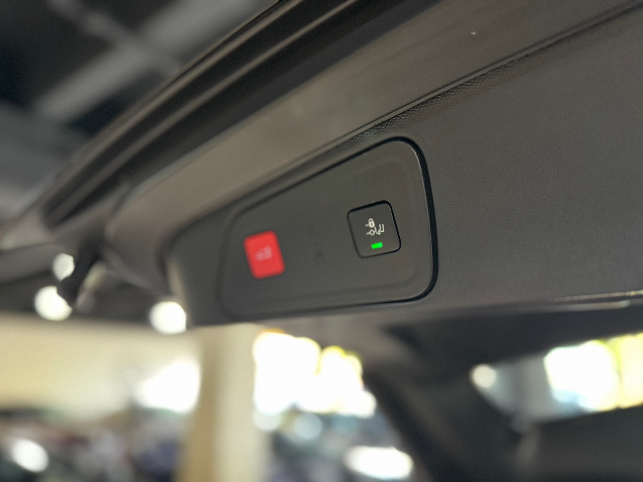 listing desktop thumbnail image 18