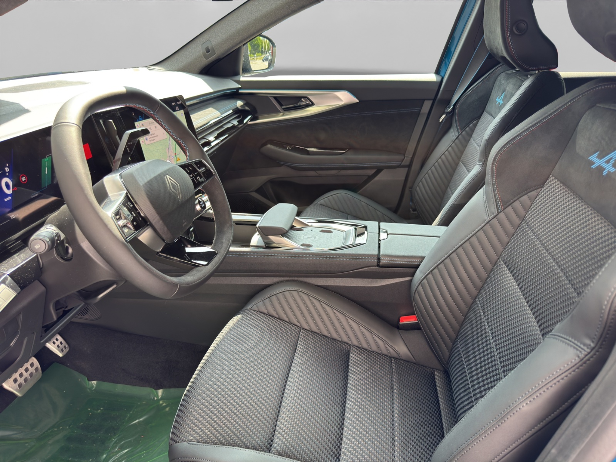 listing desktop thumbnail image 5