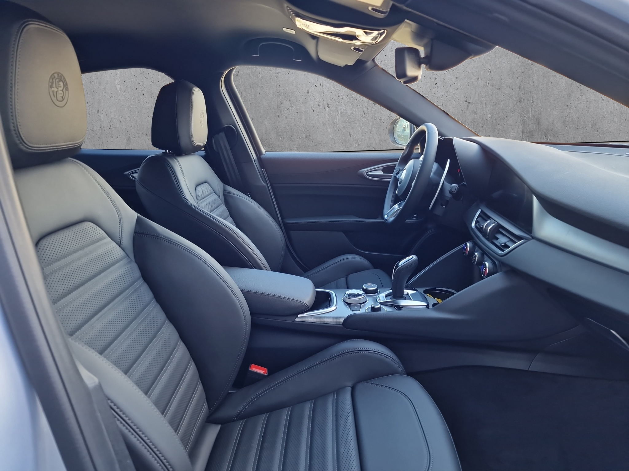 listing desktop thumbnail image 10