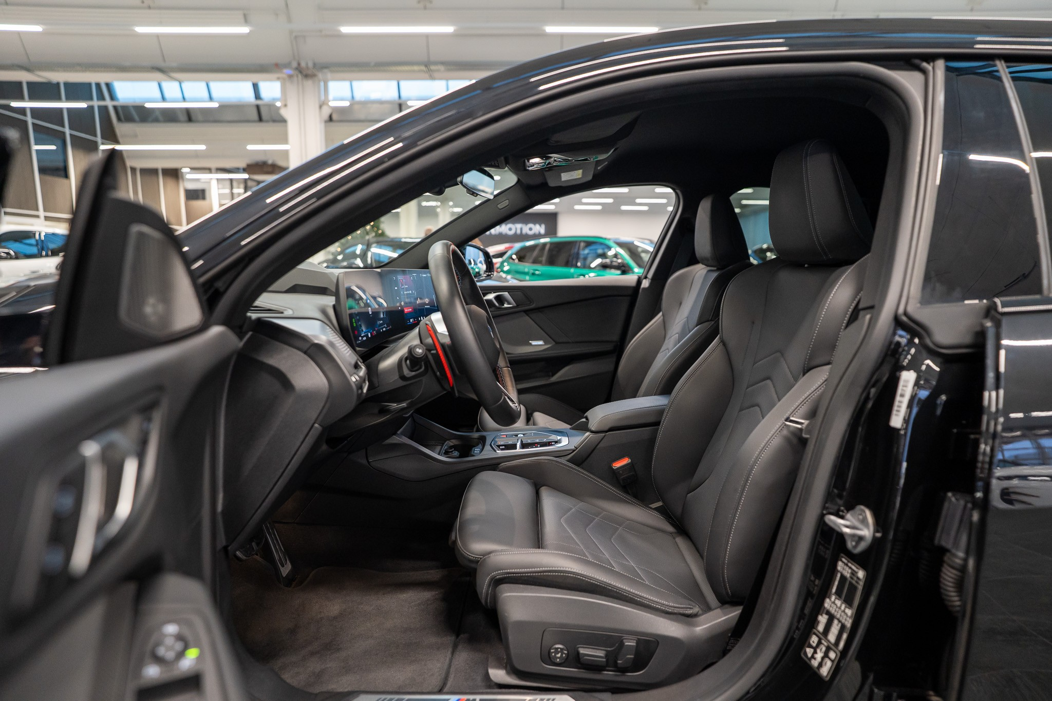 listing desktop thumbnail image 9