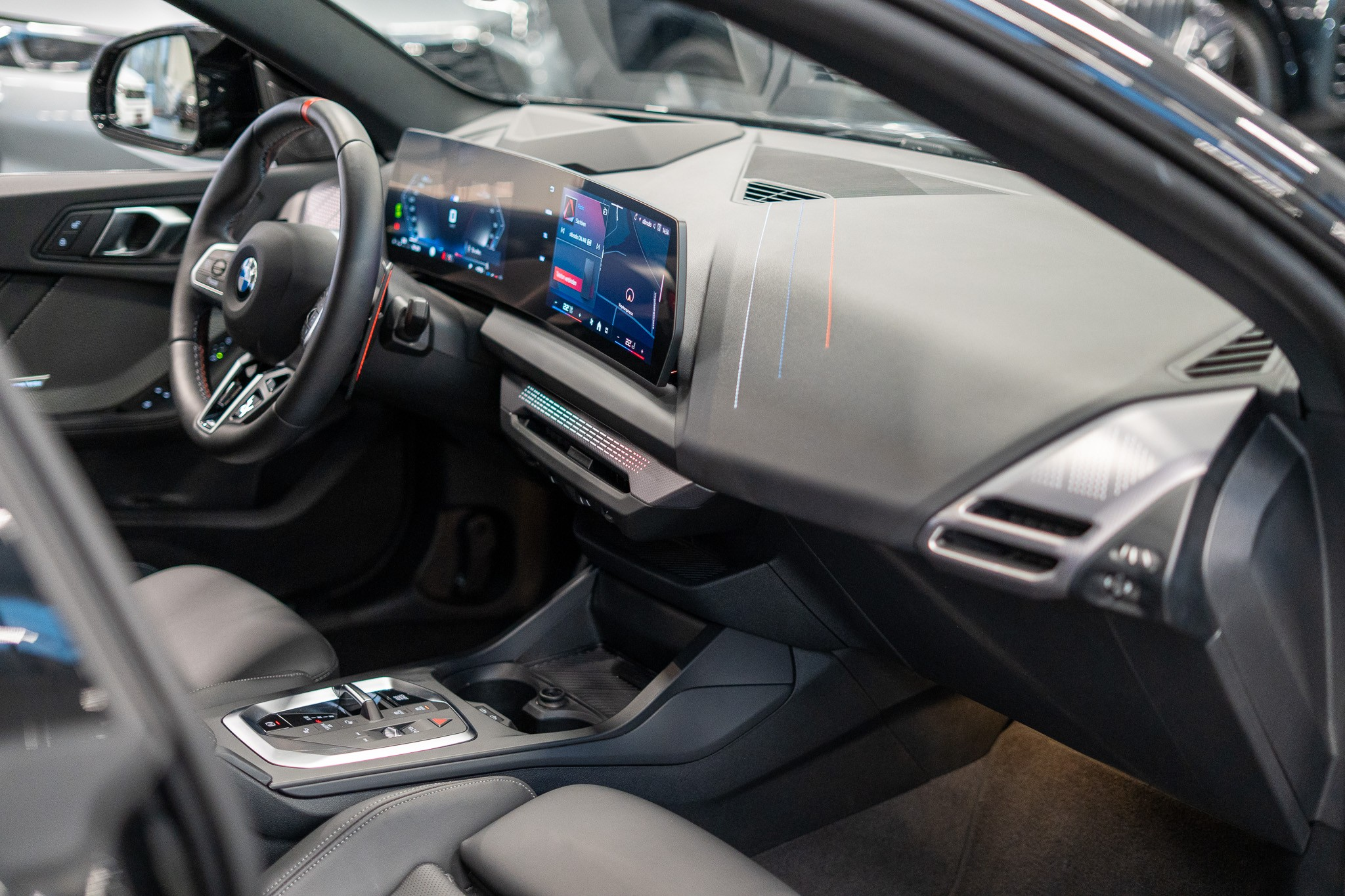 listing desktop thumbnail image 13