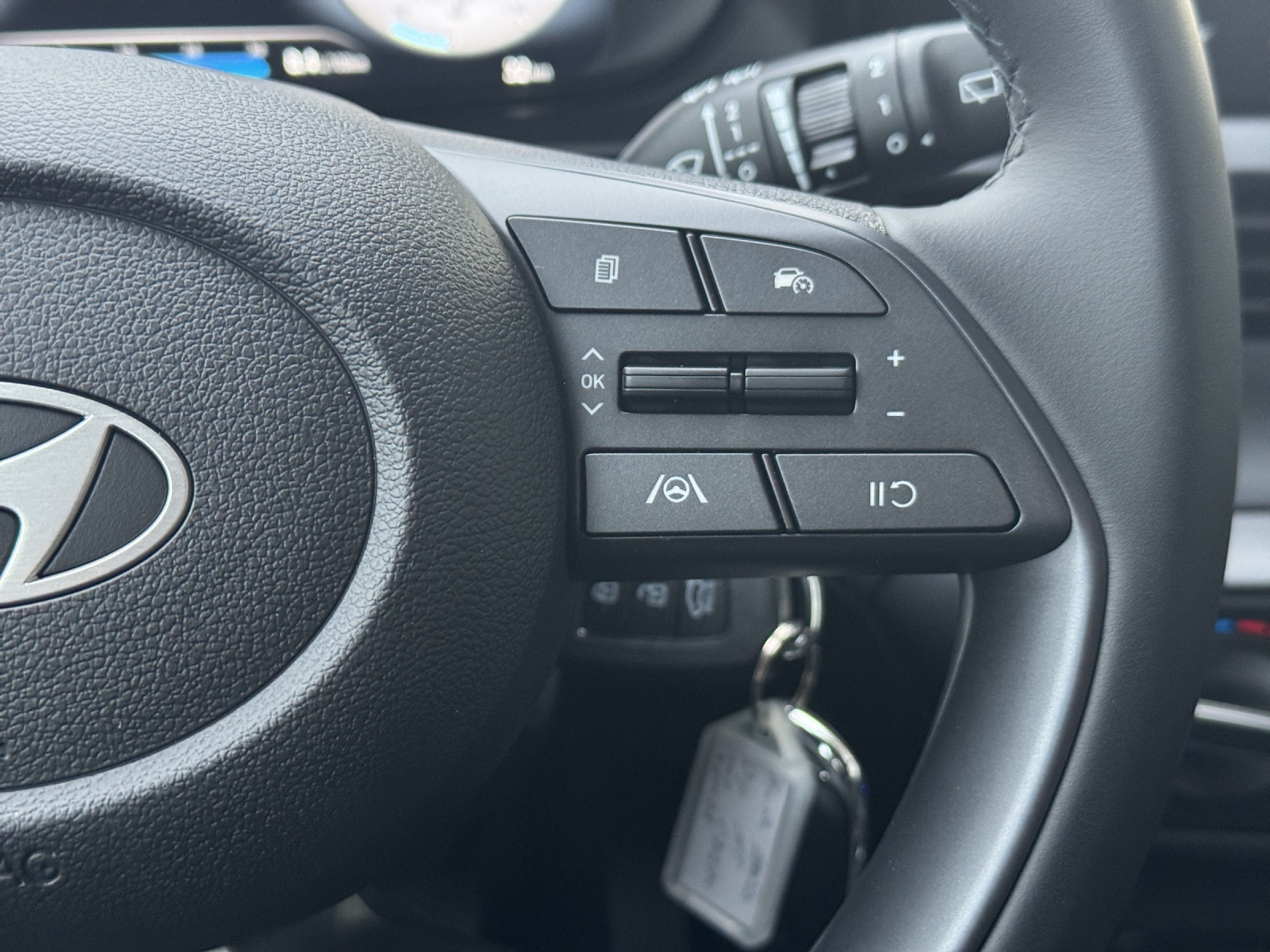 listing desktop thumbnail image 12