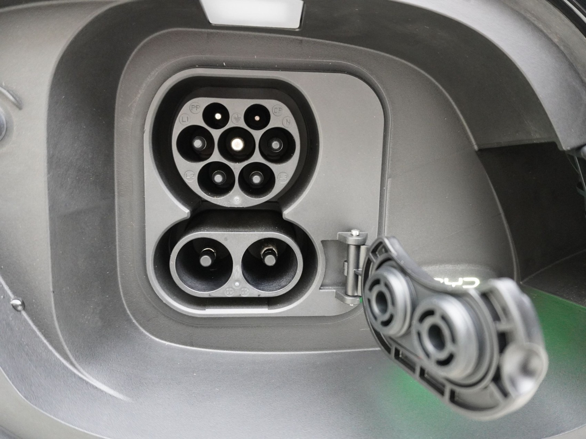 listing desktop thumbnail image 25