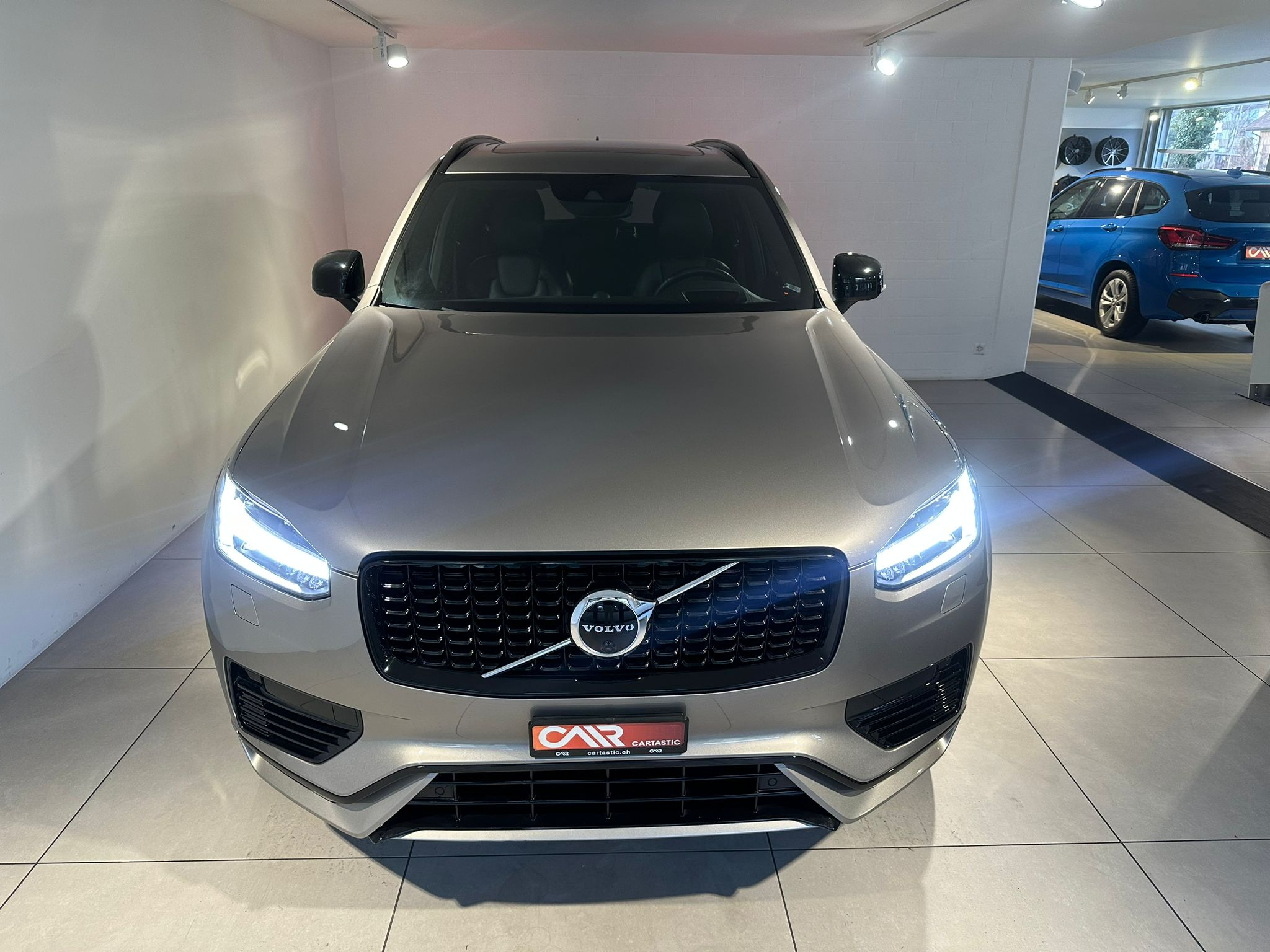 listing desktop thumbnail image 2