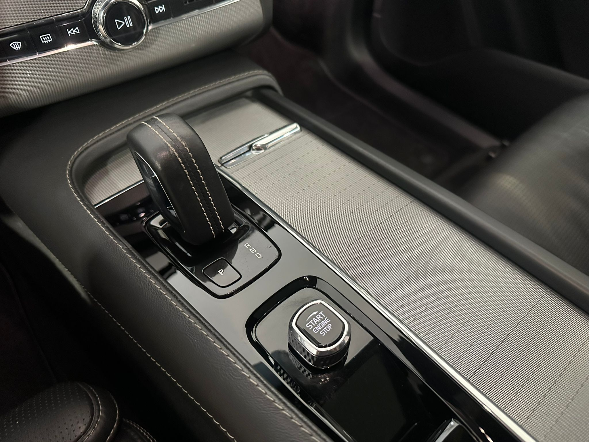 listing desktop thumbnail image 10