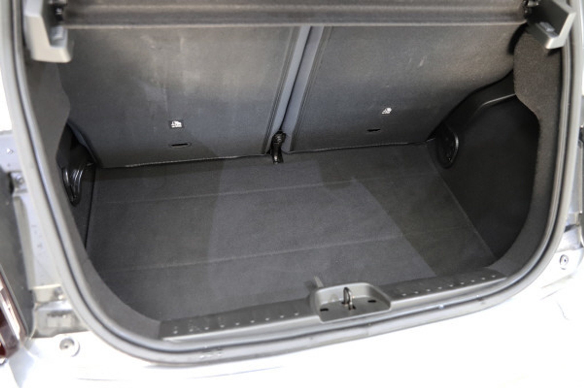 listing desktop thumbnail image 11