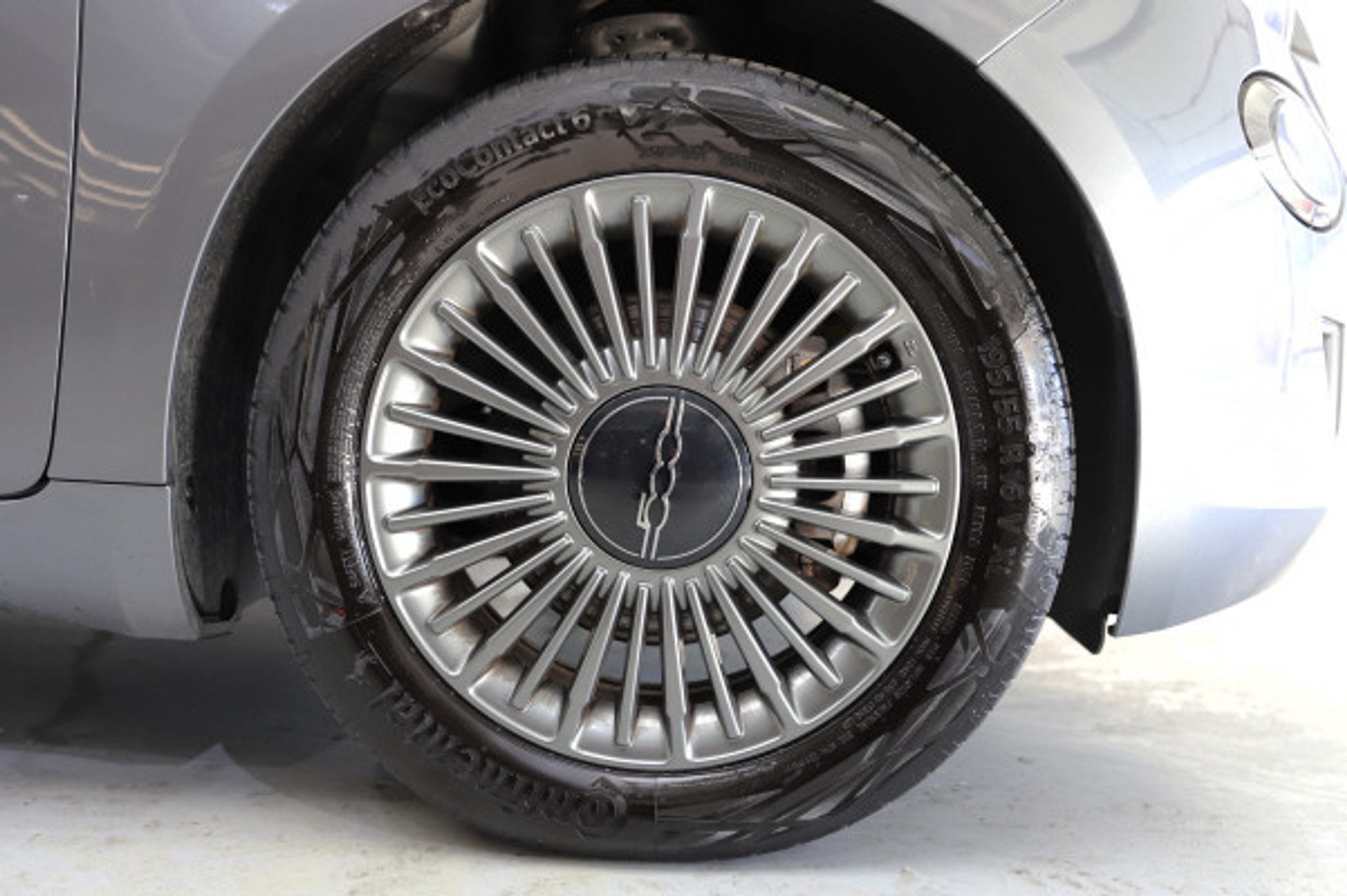 listing desktop thumbnail image 12