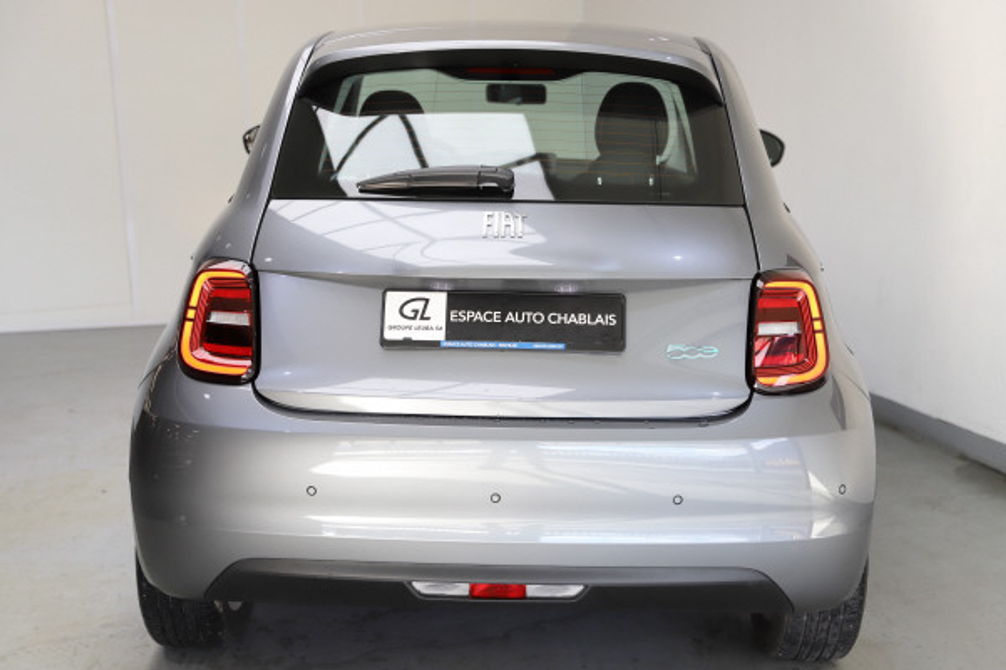 listing desktop thumbnail image 5