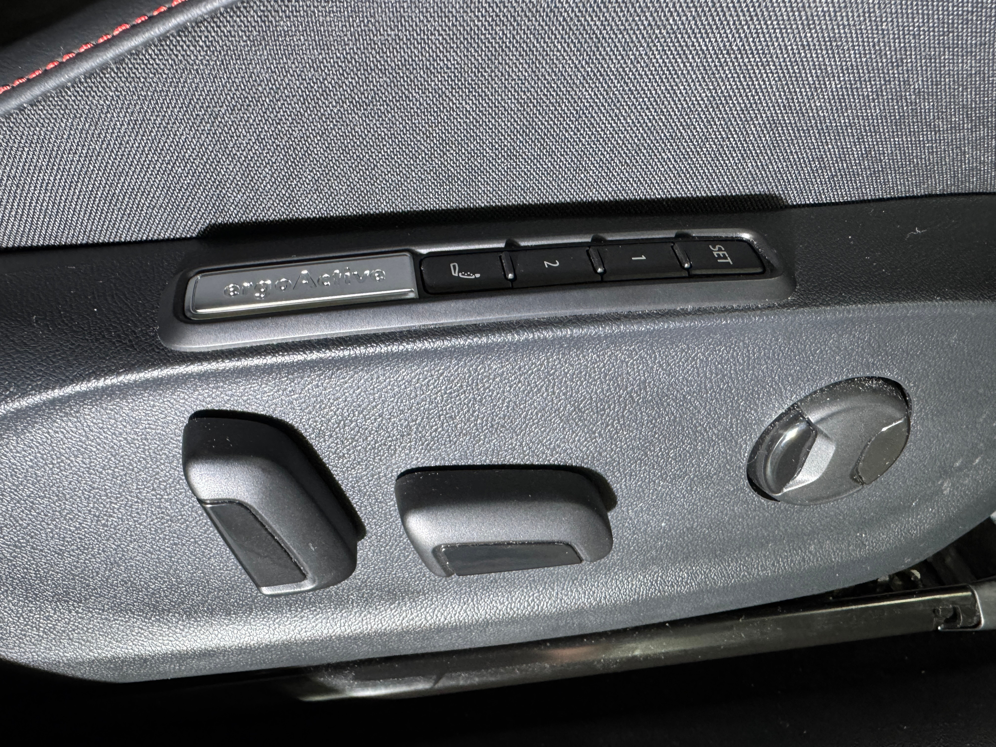 listing desktop thumbnail image 11