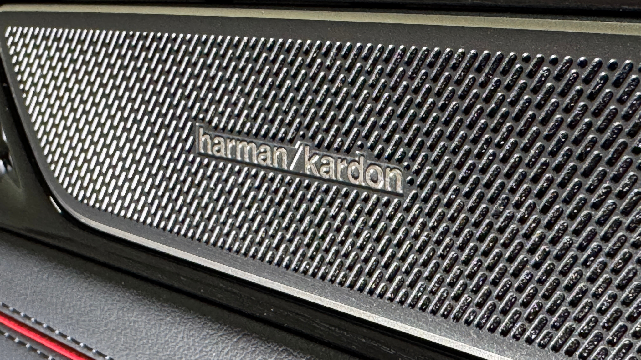 listing desktop thumbnail image 15