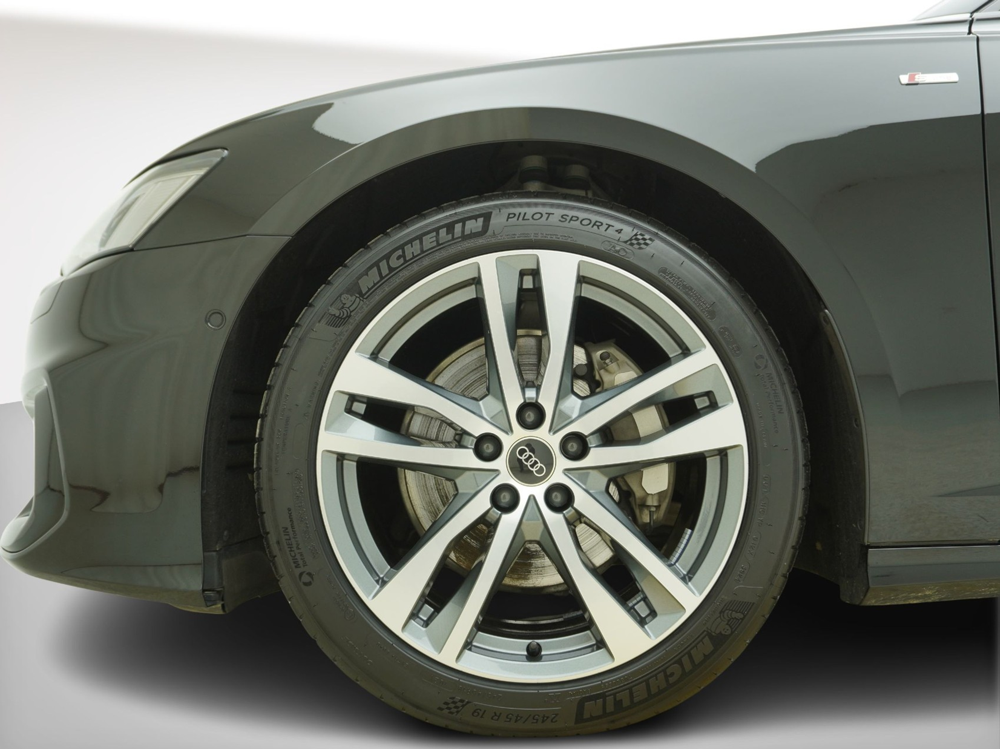 listing desktop thumbnail image 6