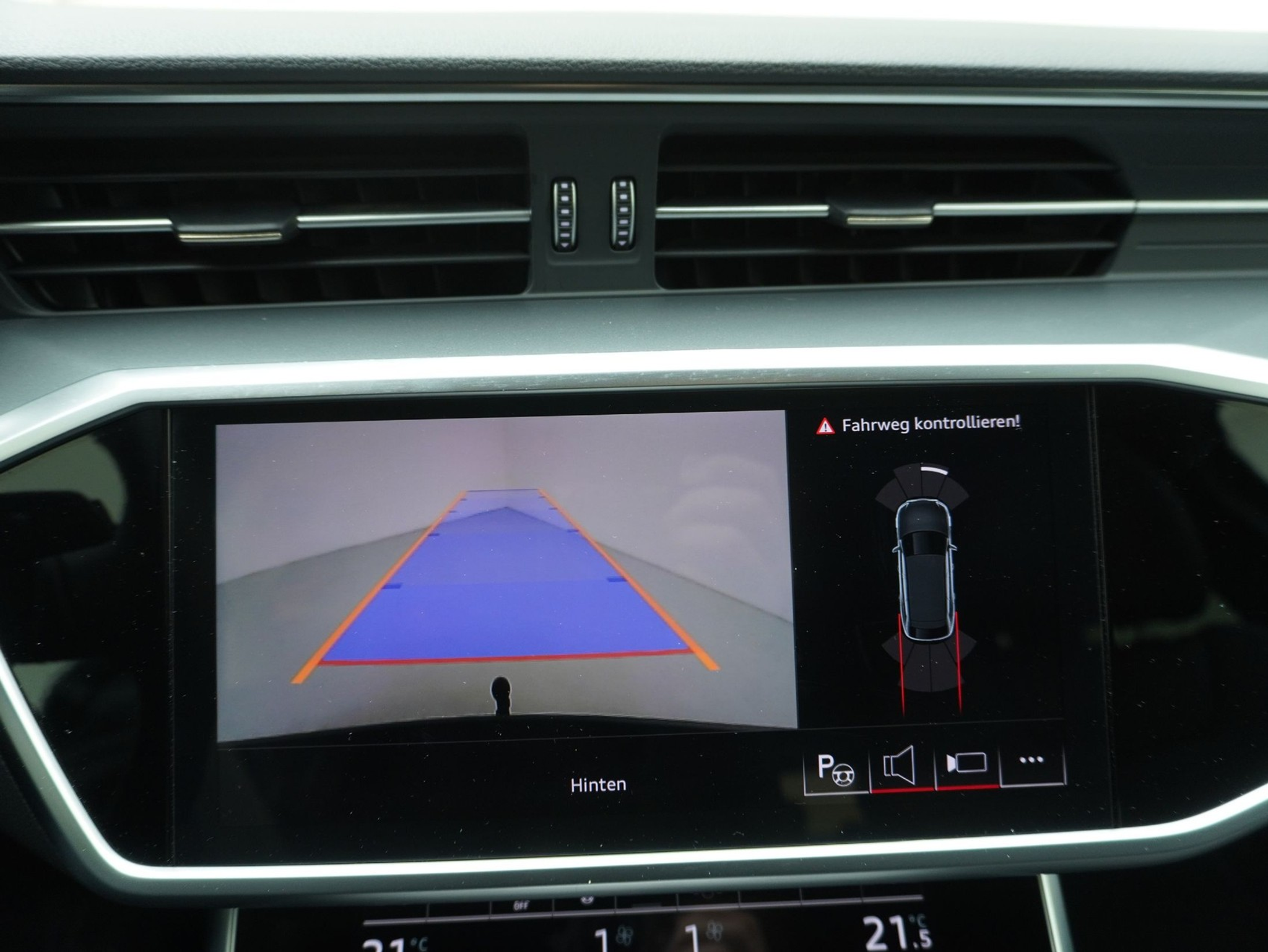 listing desktop thumbnail image 21