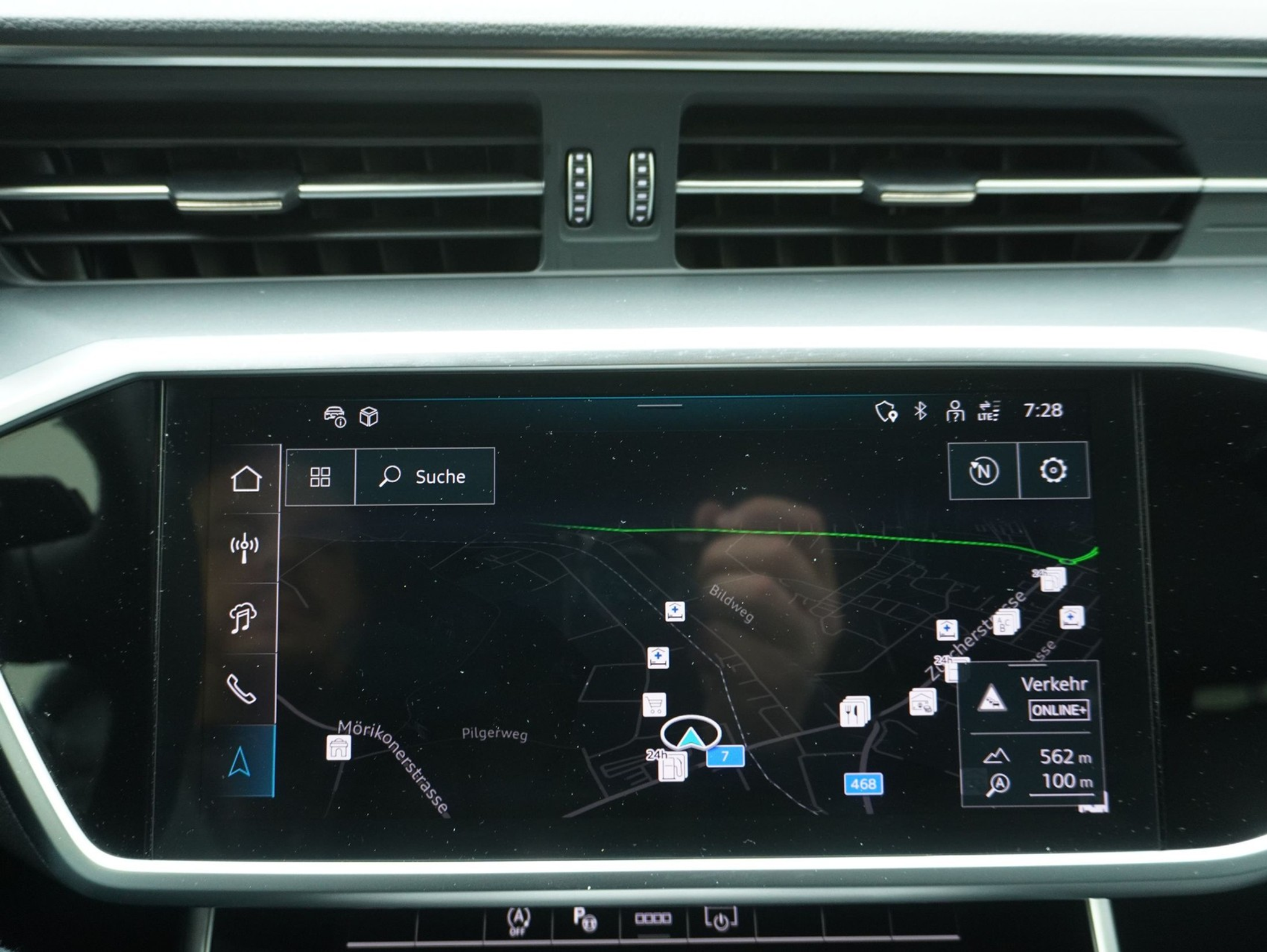 listing desktop thumbnail image 25