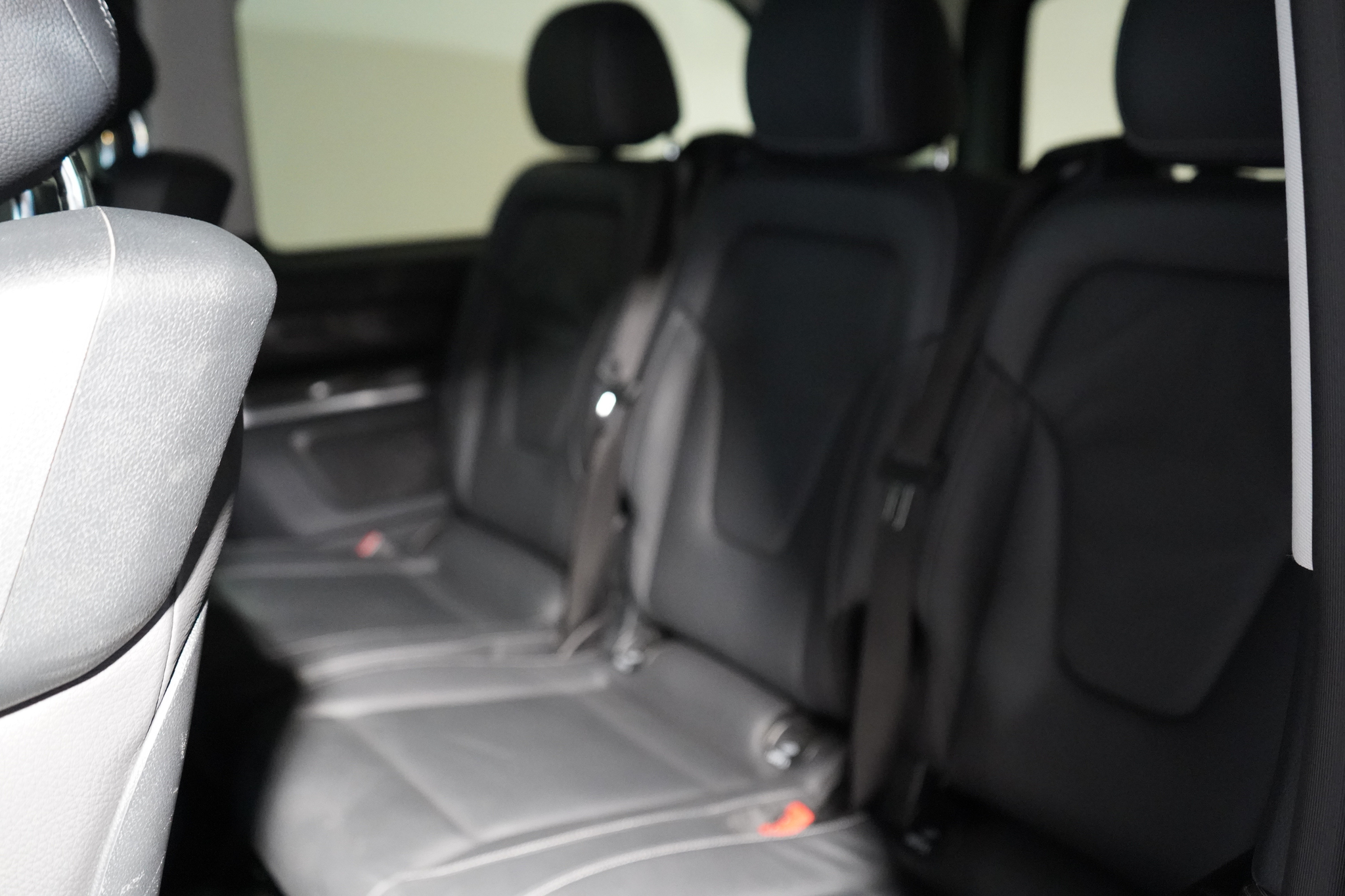 listing desktop thumbnail image 15