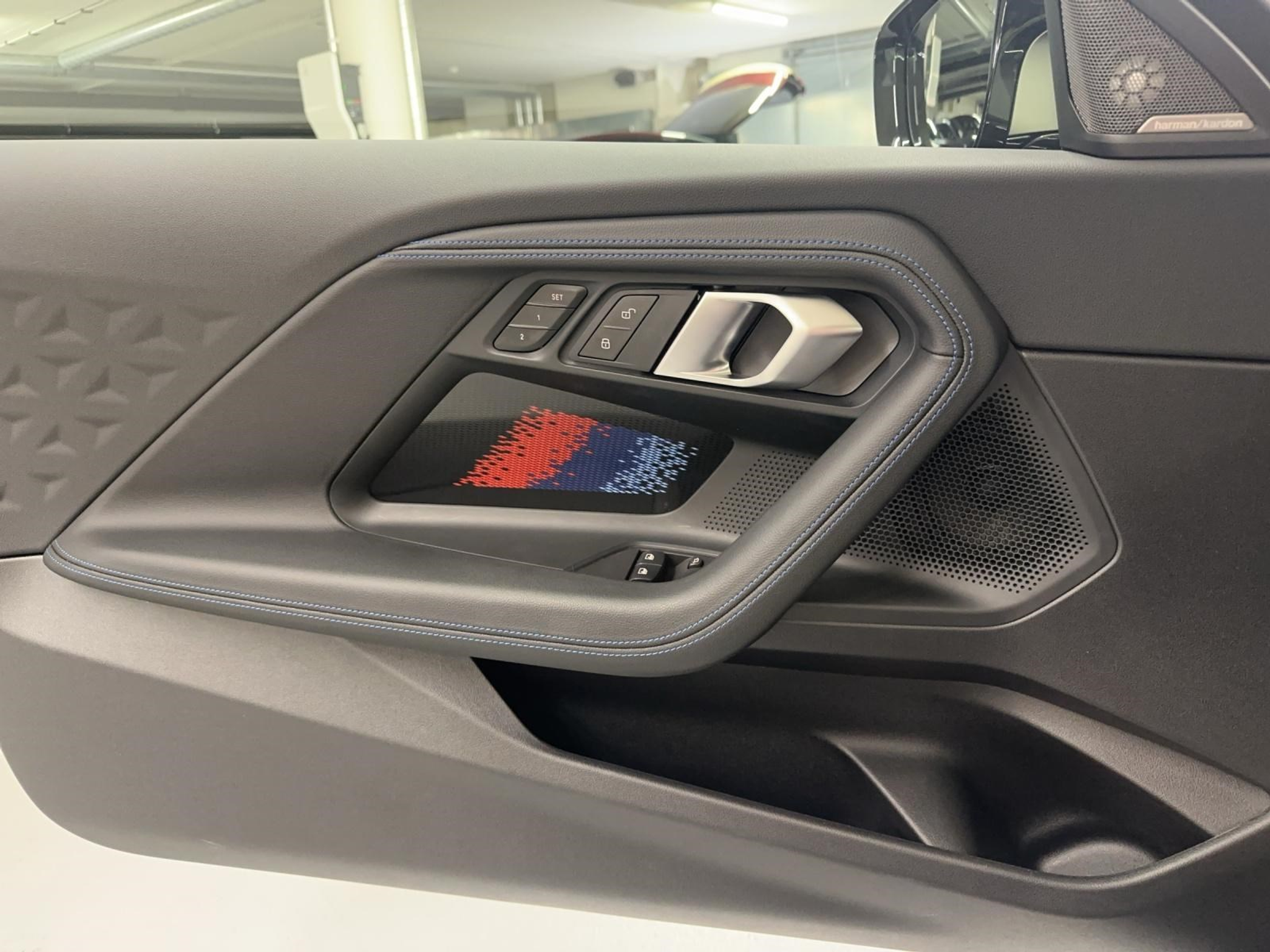 listing desktop thumbnail image 17