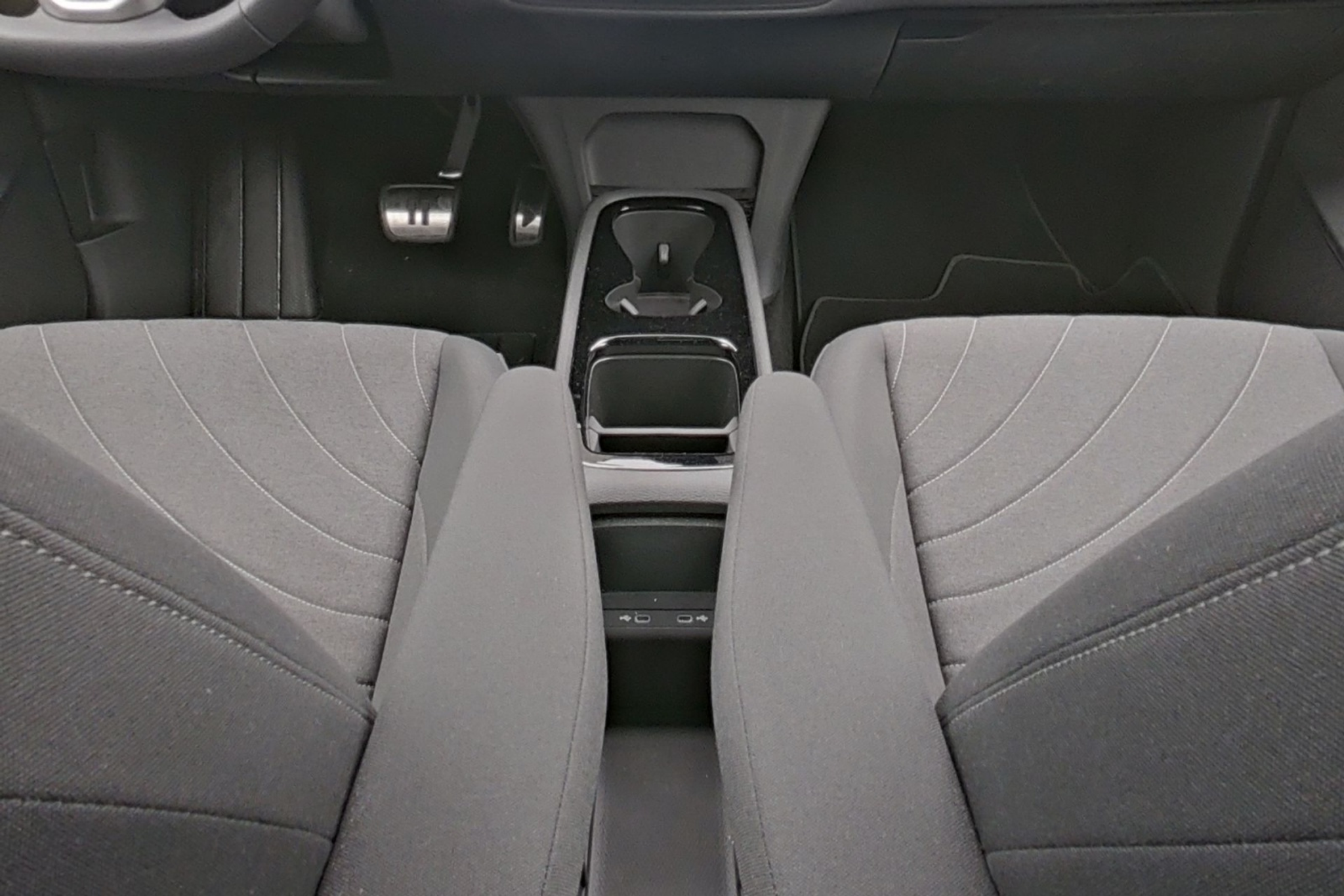 listing desktop thumbnail image 10