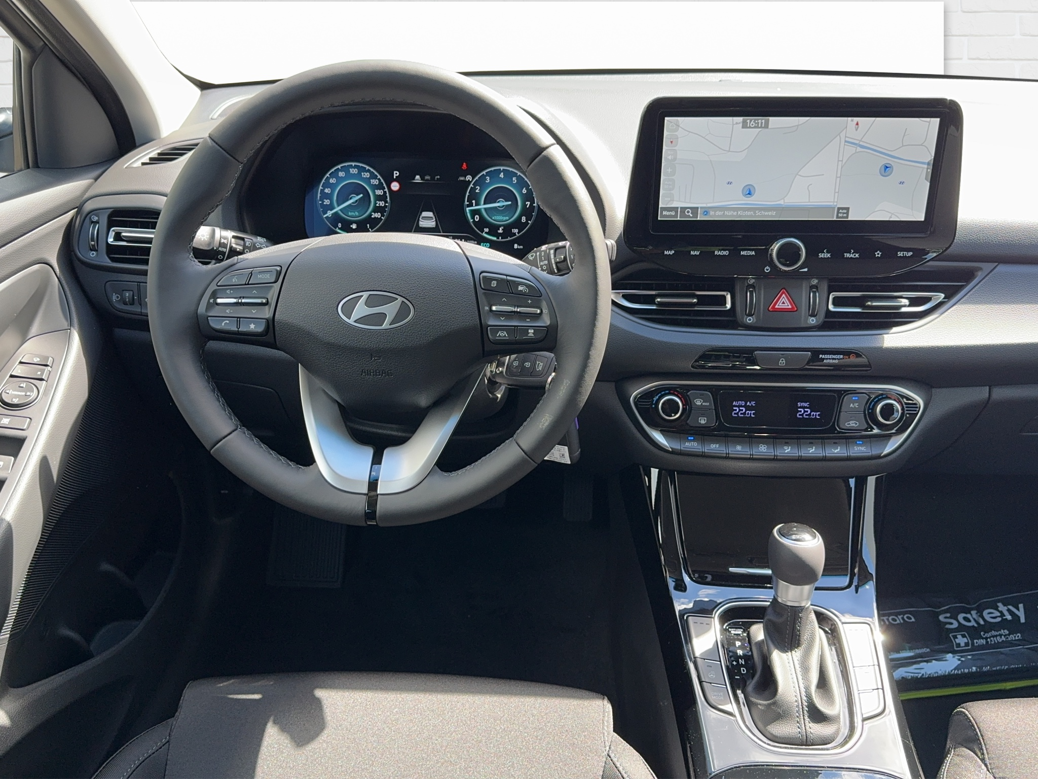 listing desktop thumbnail image 7