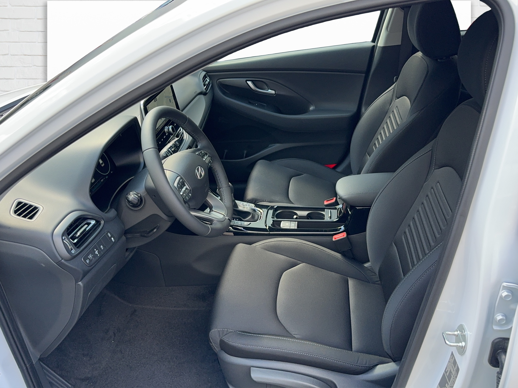 listing desktop thumbnail image 5