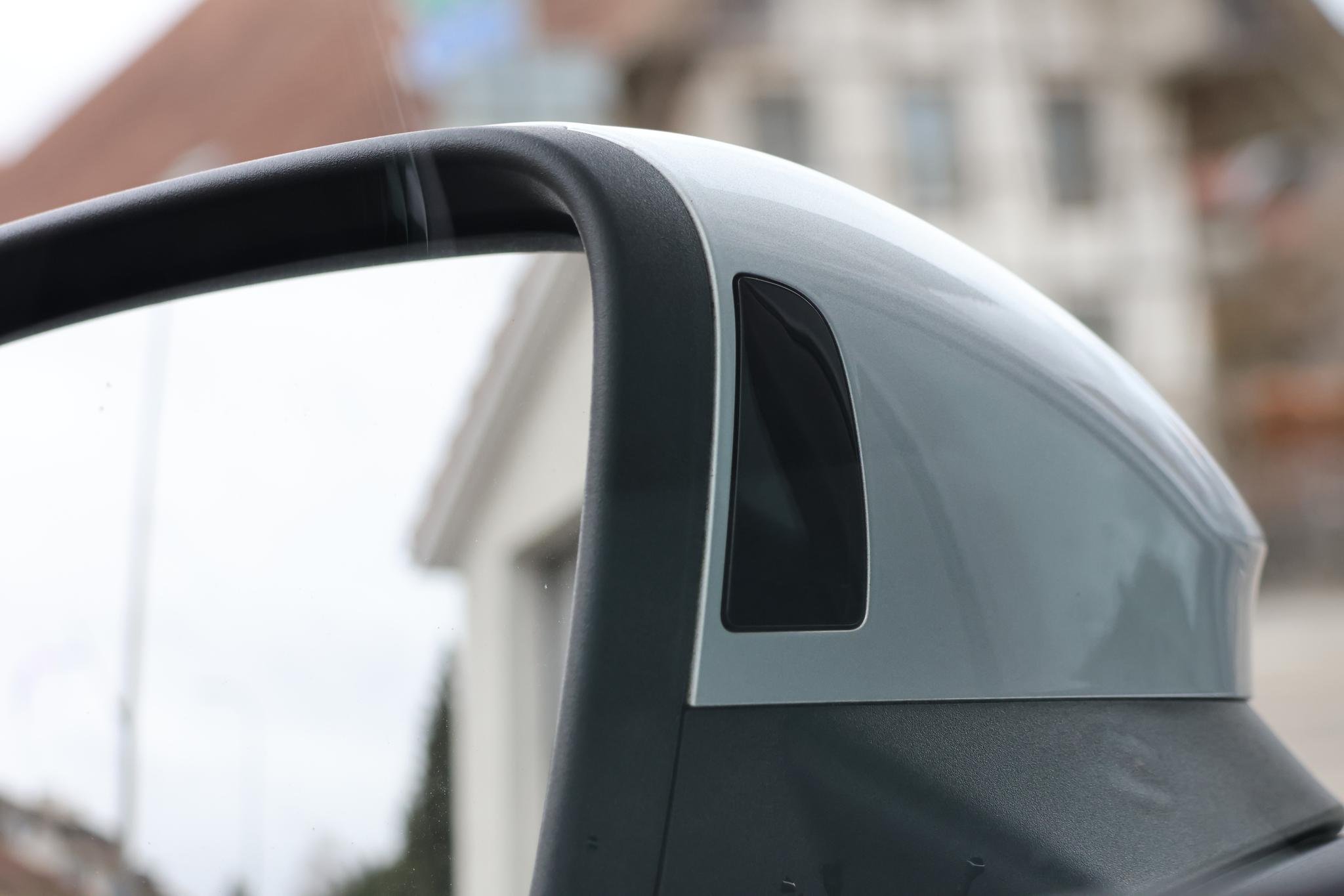 listing desktop thumbnail image 28