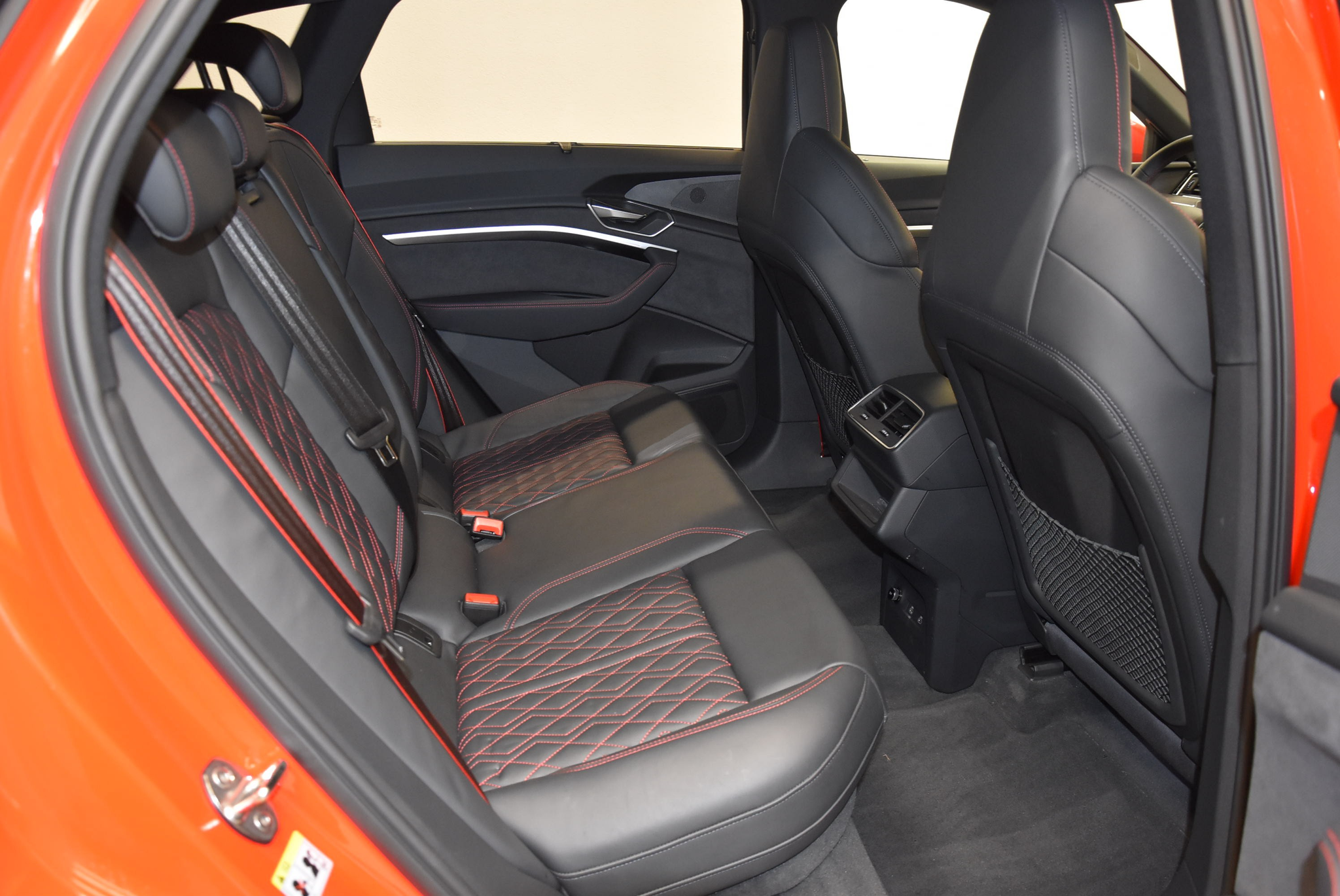 listing desktop thumbnail image 9