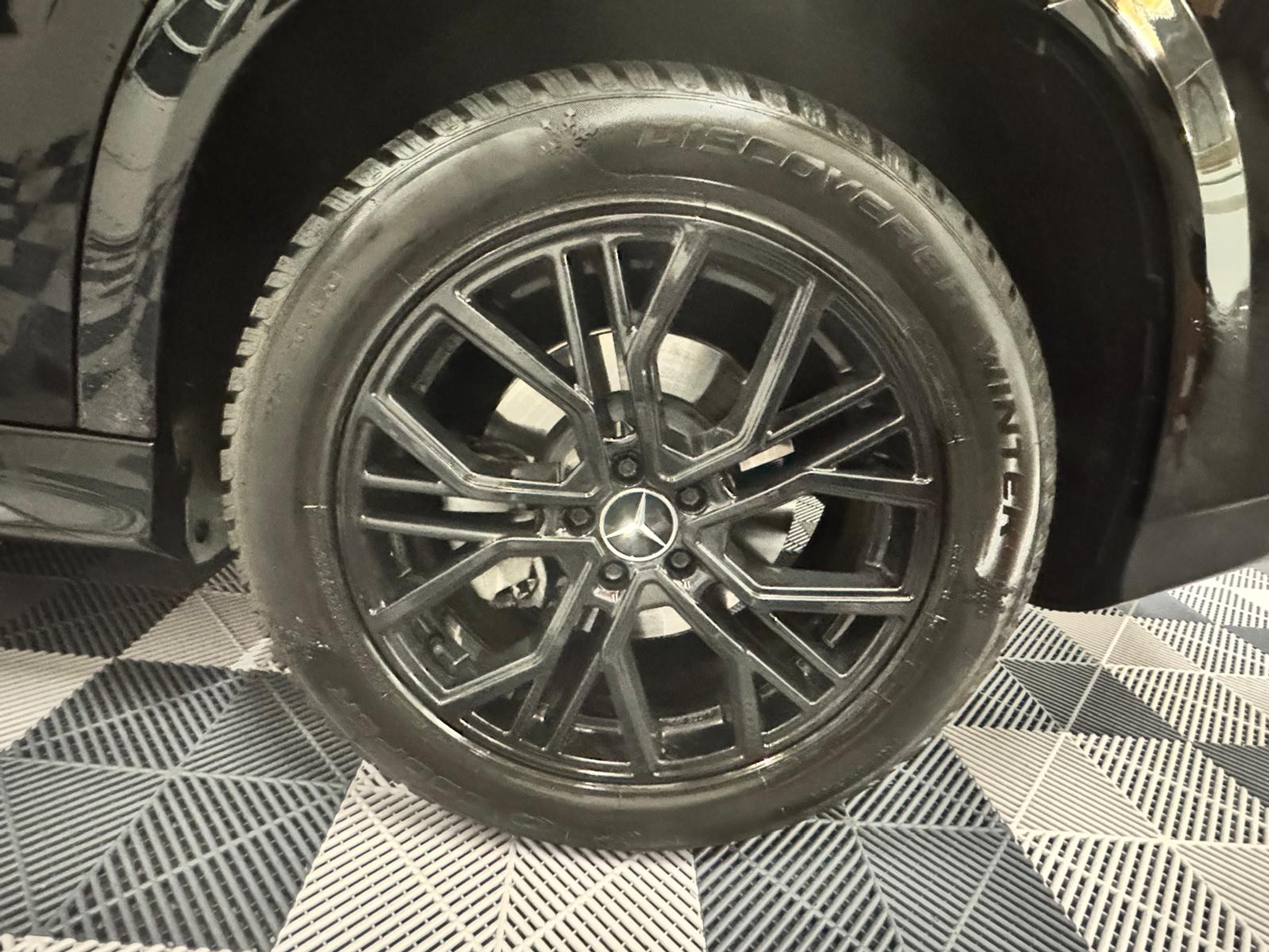 listing desktop thumbnail image 30