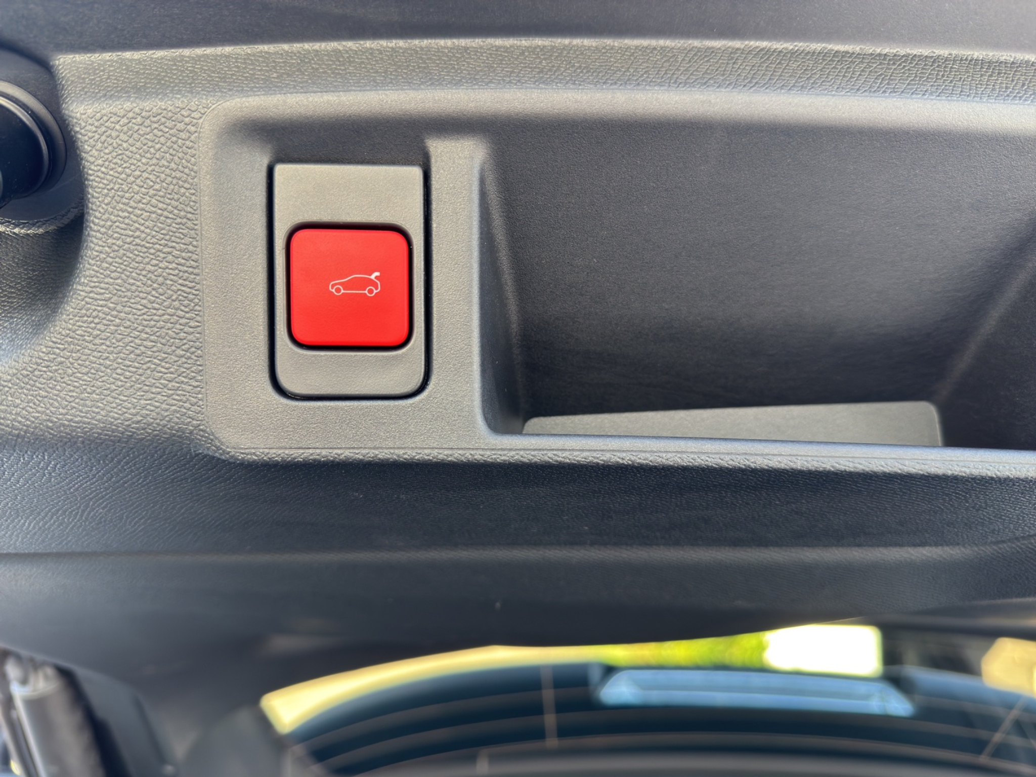 listing desktop thumbnail image 29